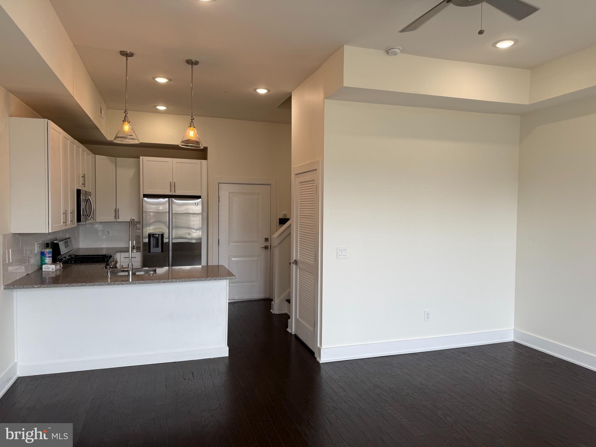 WEST KENSINGTON - Residential