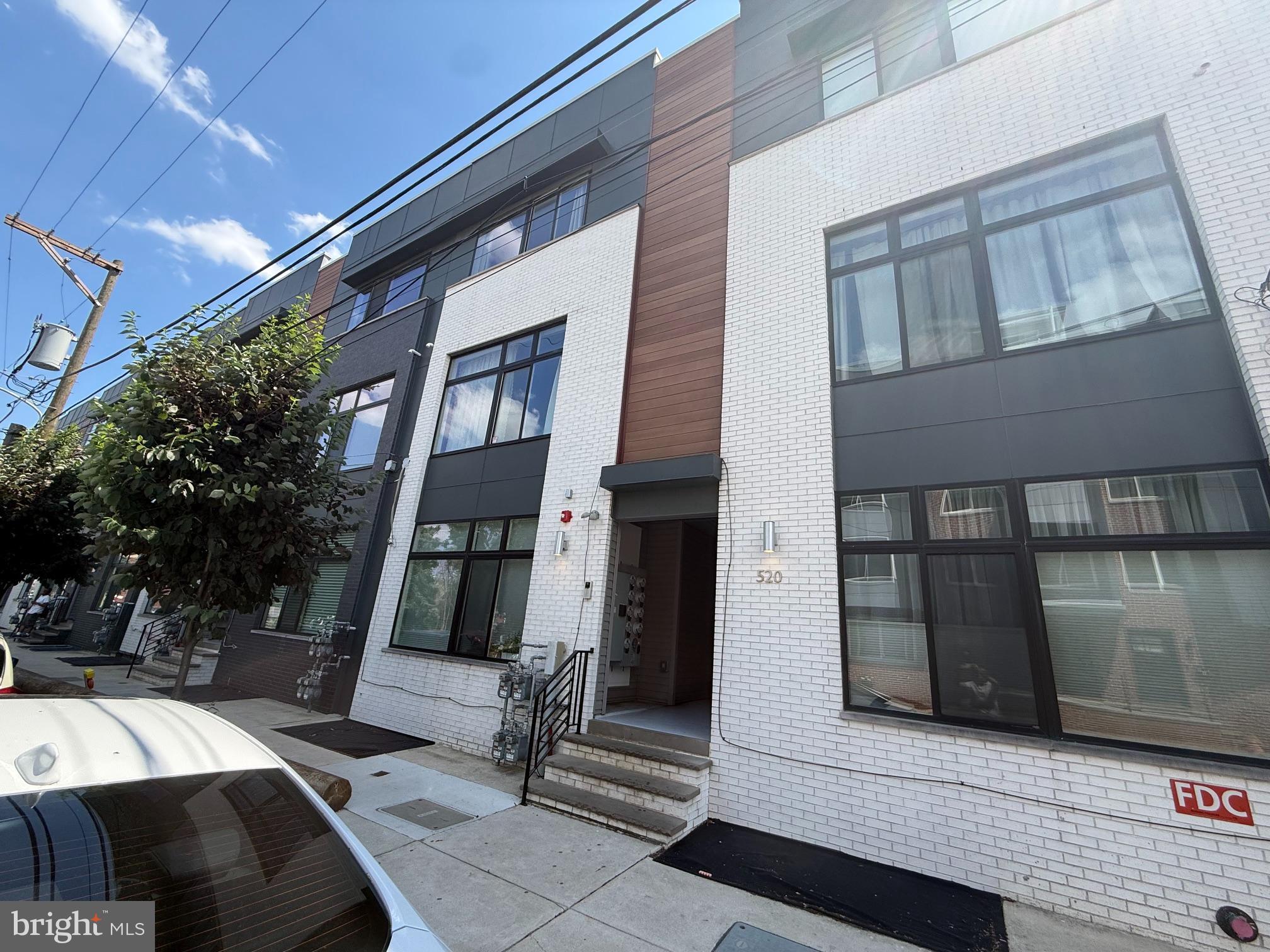 WEST KENSINGTON - Residential