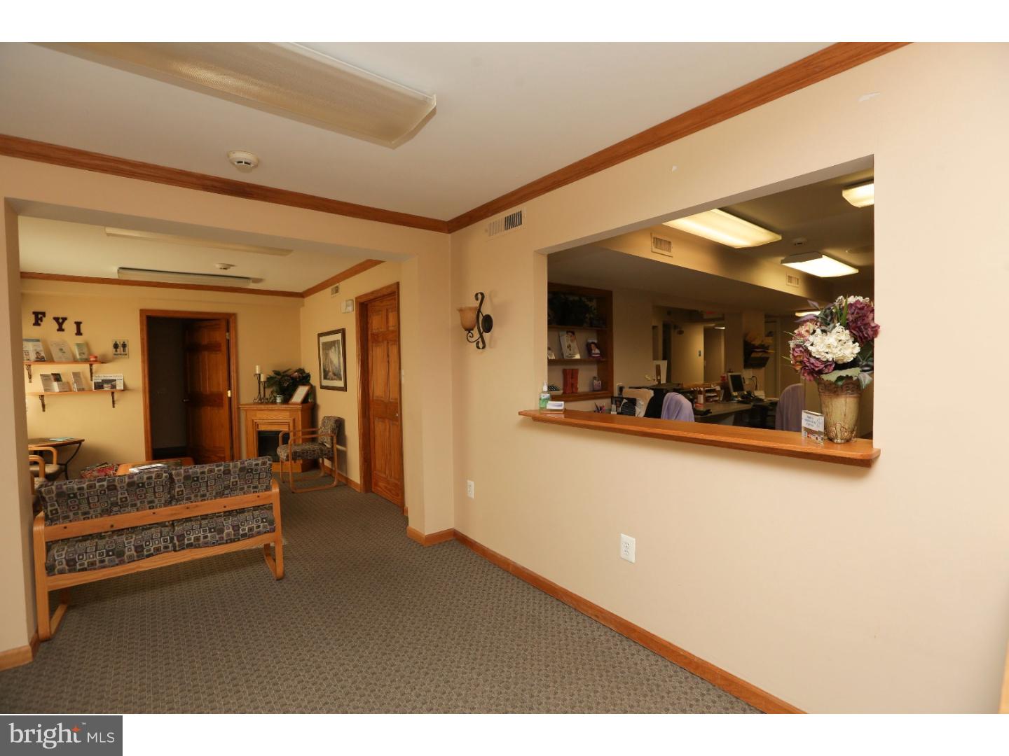 000 - Commercial Sale