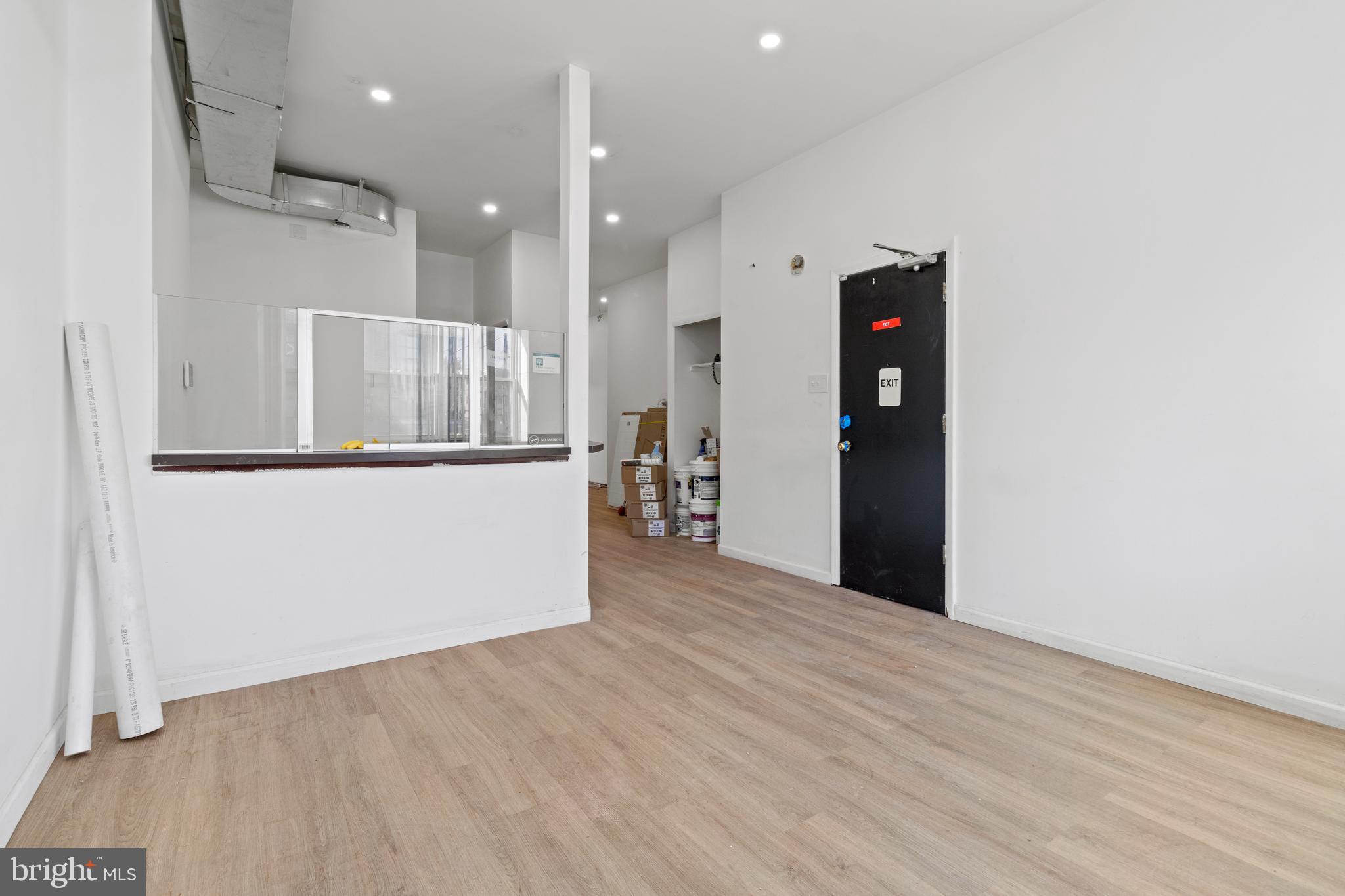 NEWBOLD - Commercial Sale
