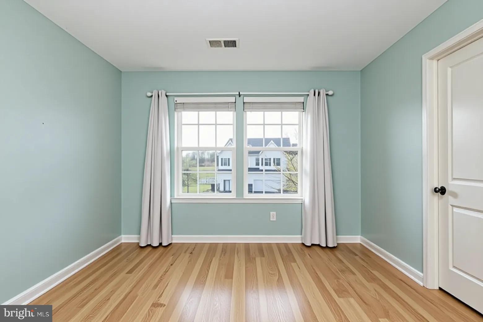 HYETTS CROSSING - Residential