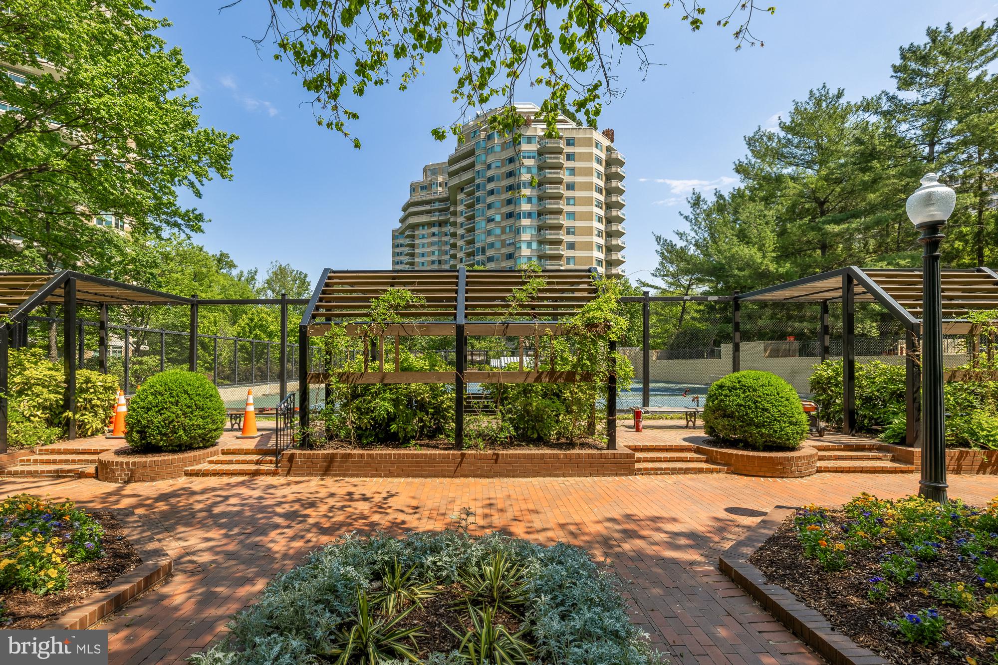 SOMERSET HOUSE CONDOS - Residential