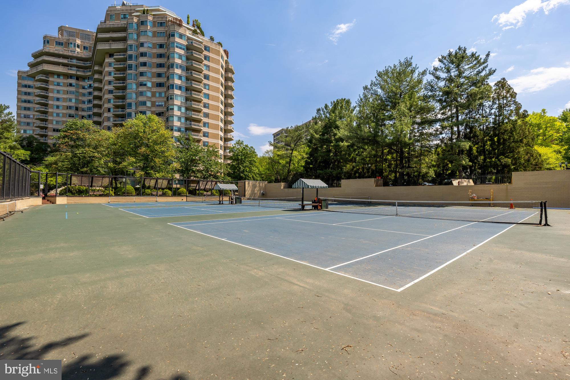 SOMERSET HOUSE CONDOS - Residential