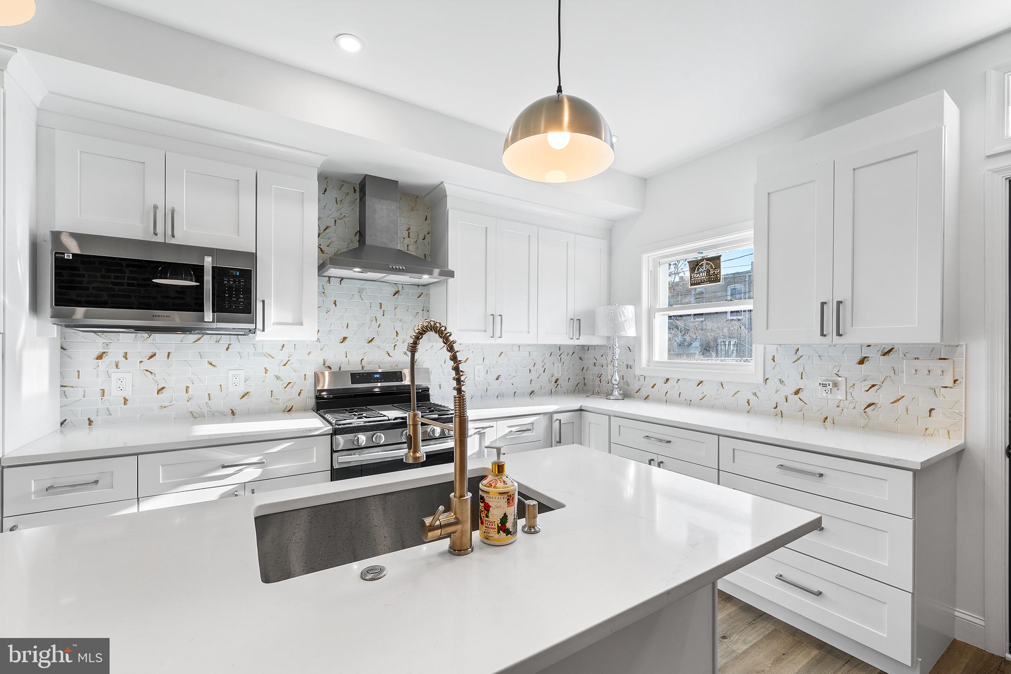 WASHINGTON VILLAGE - Residential