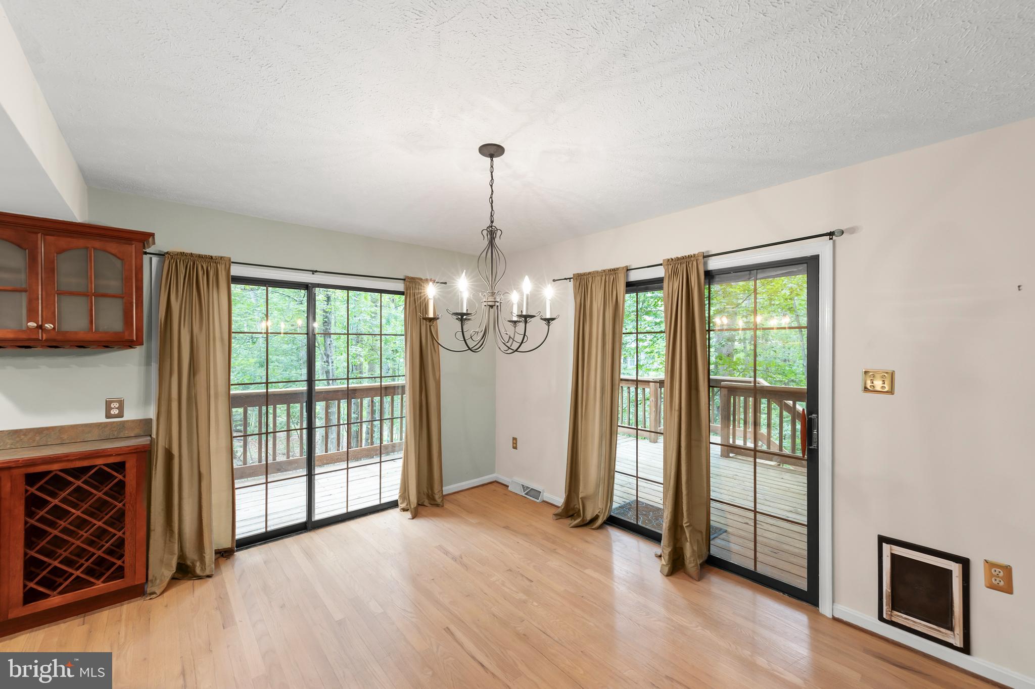 LAKE HOLIDAY ESTATES - Residential