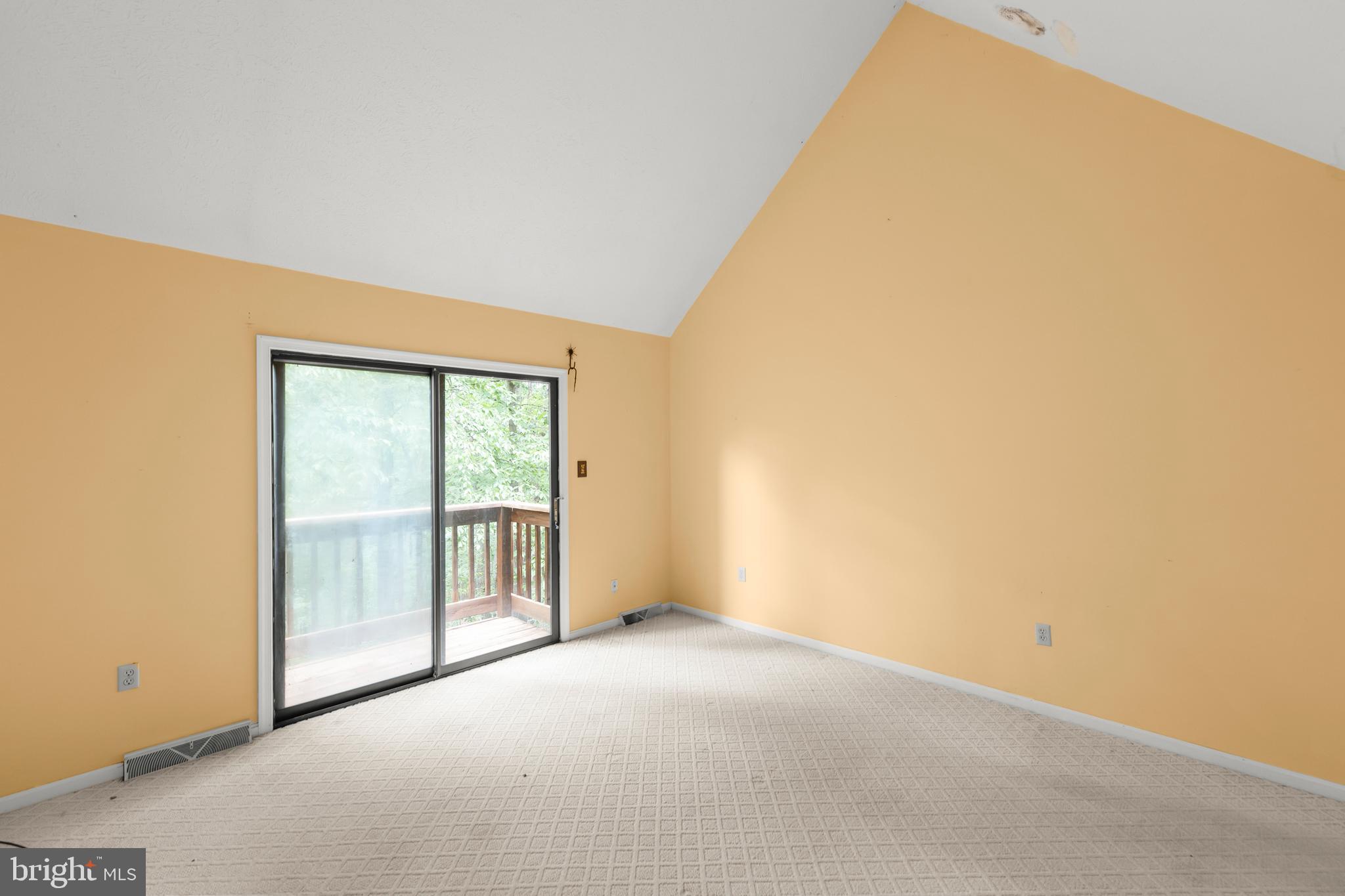LAKE HOLIDAY ESTATES - Residential