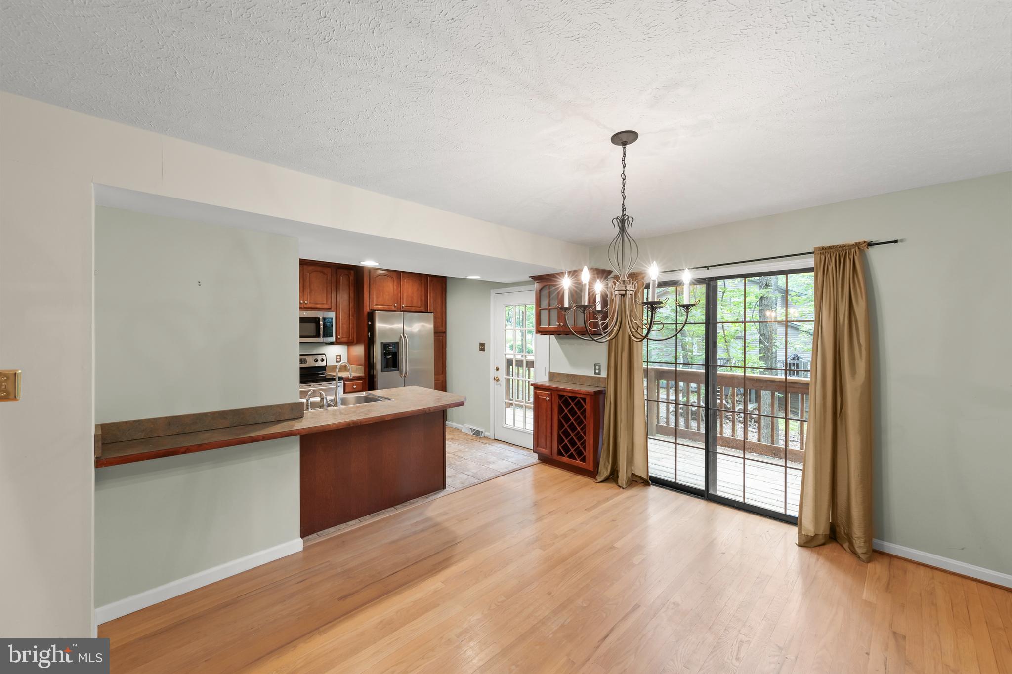 LAKE HOLIDAY ESTATES - Residential