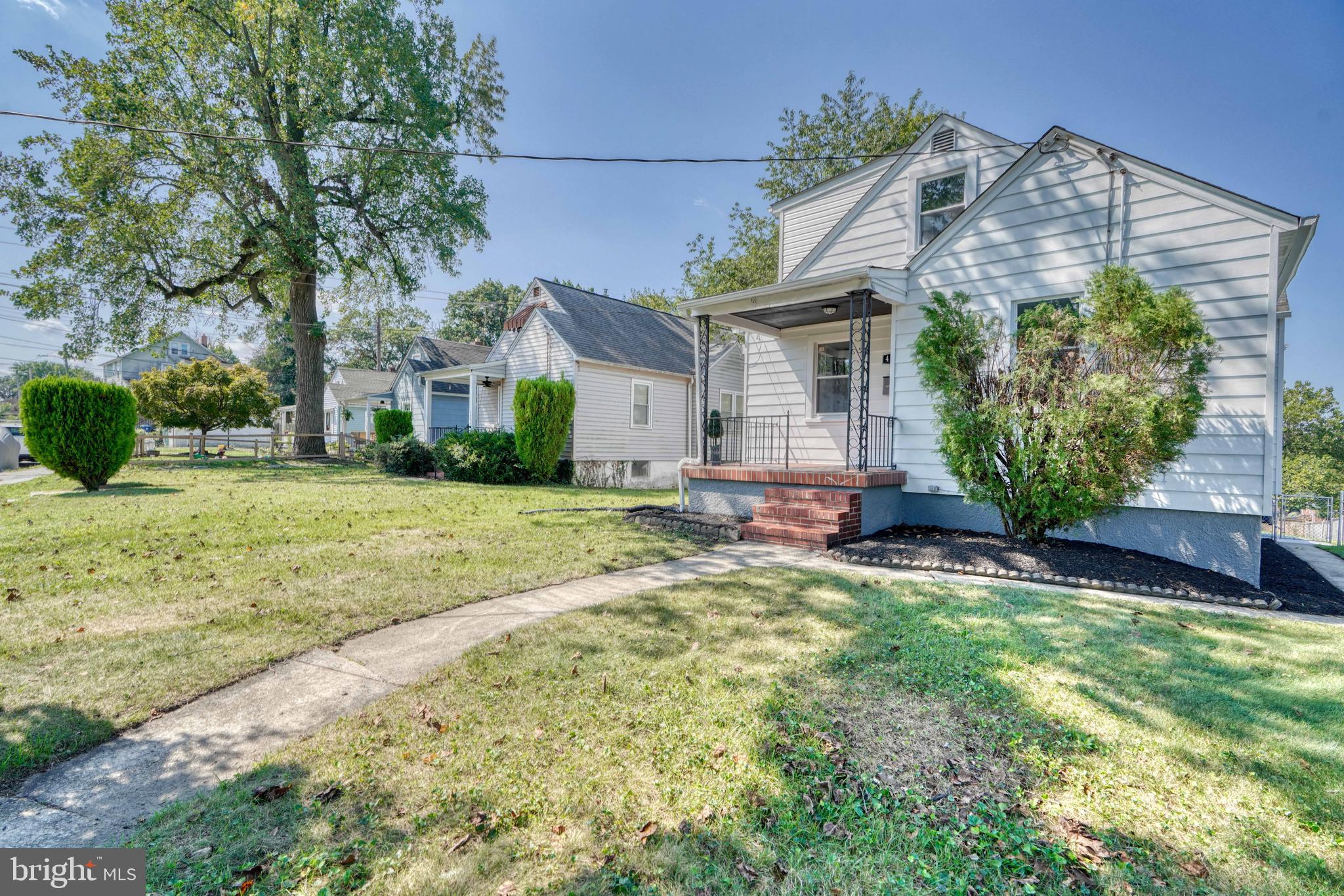 LAURAVILLE HISTORIC DISTRICT - Residential