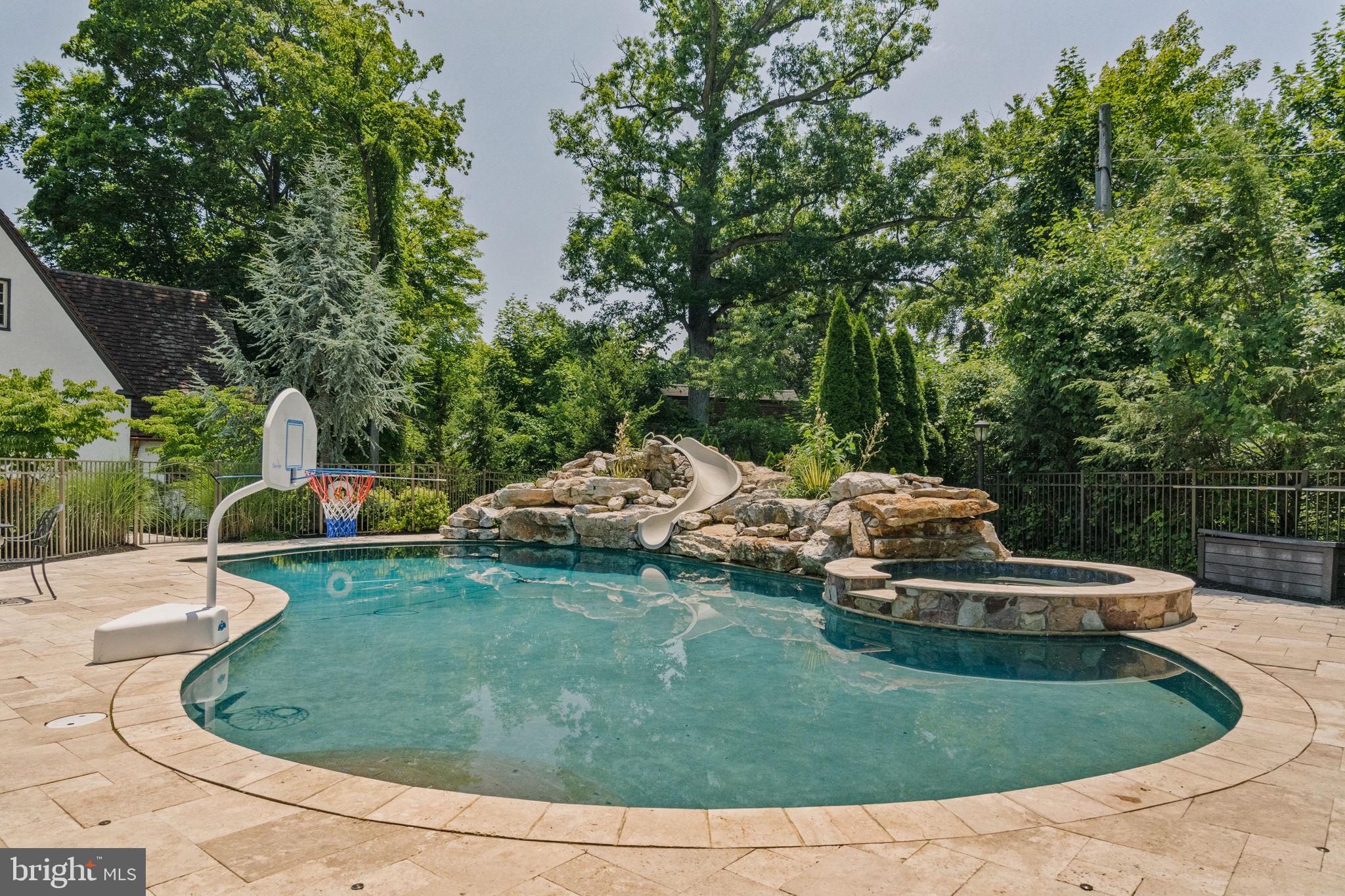 BAEDERWOOD - Residential