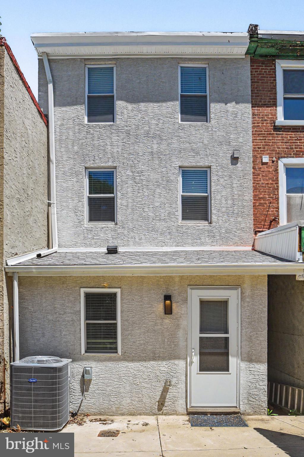 EAST FALLS - Residential