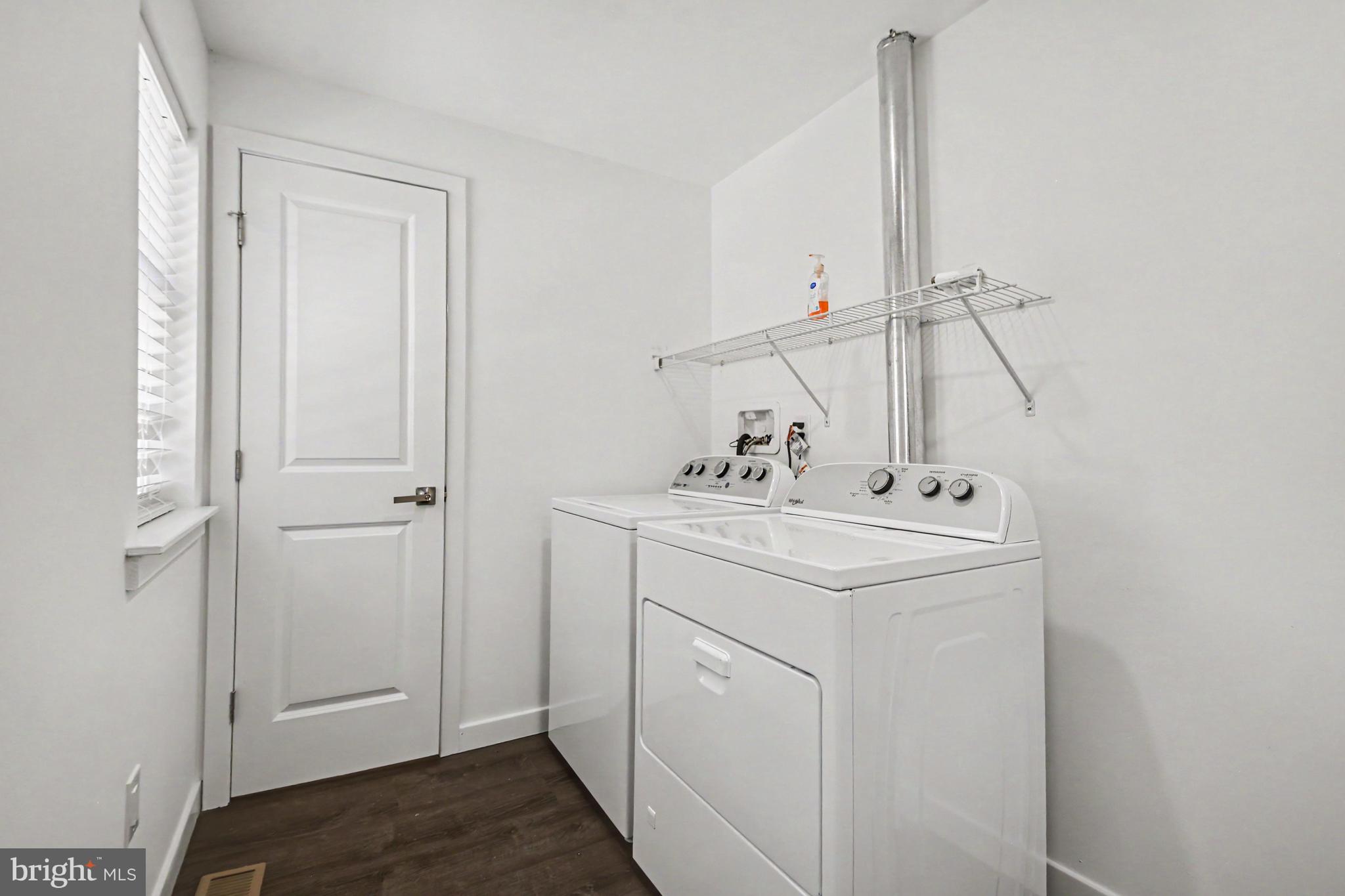EAST FALLS - Residential