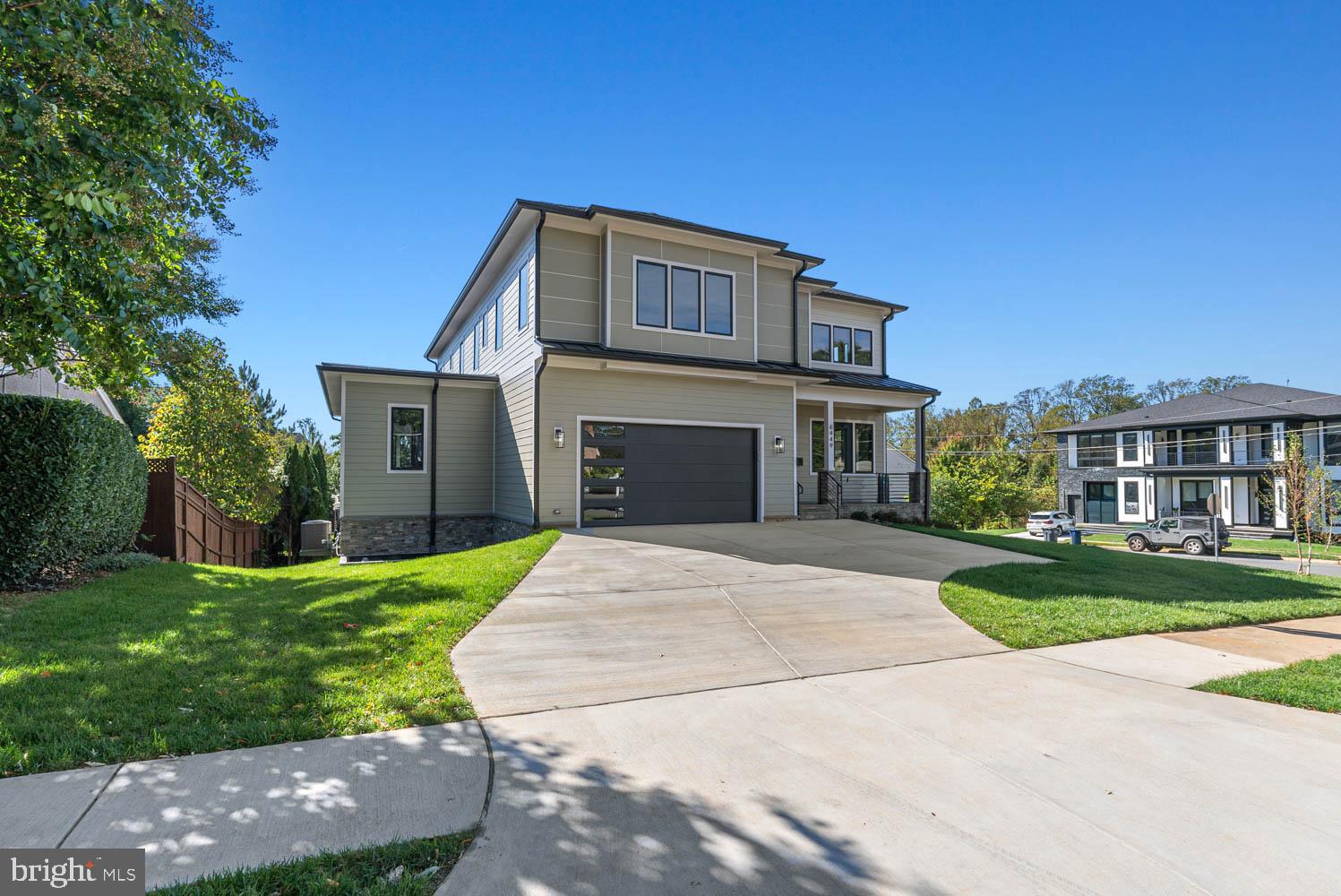 POWHATAN HILLS - Residential