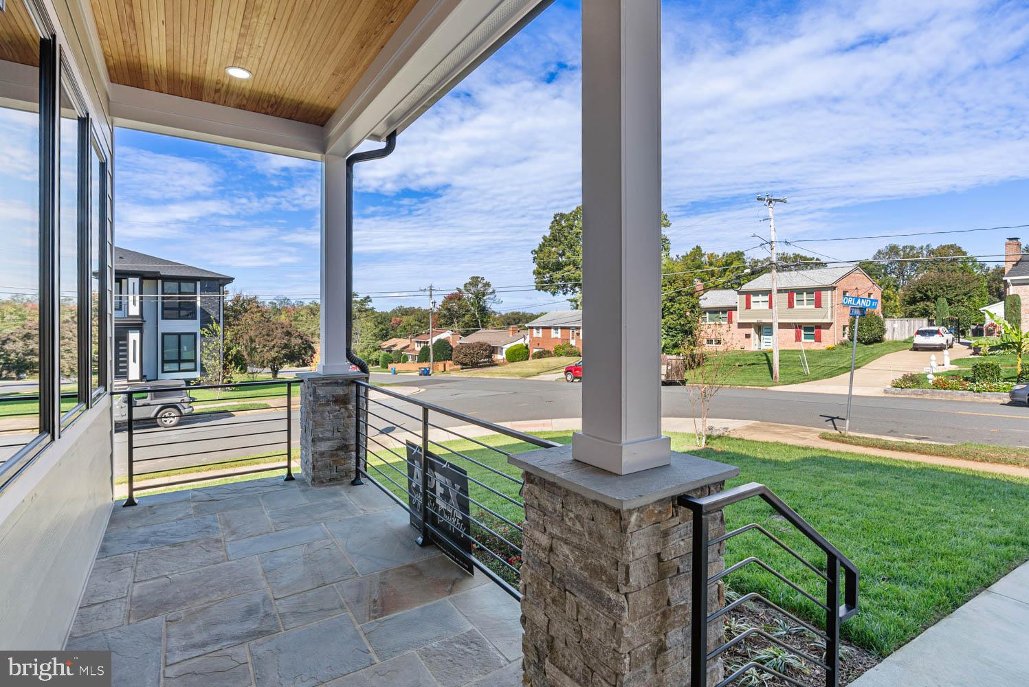 POWHATAN HILLS - Residential