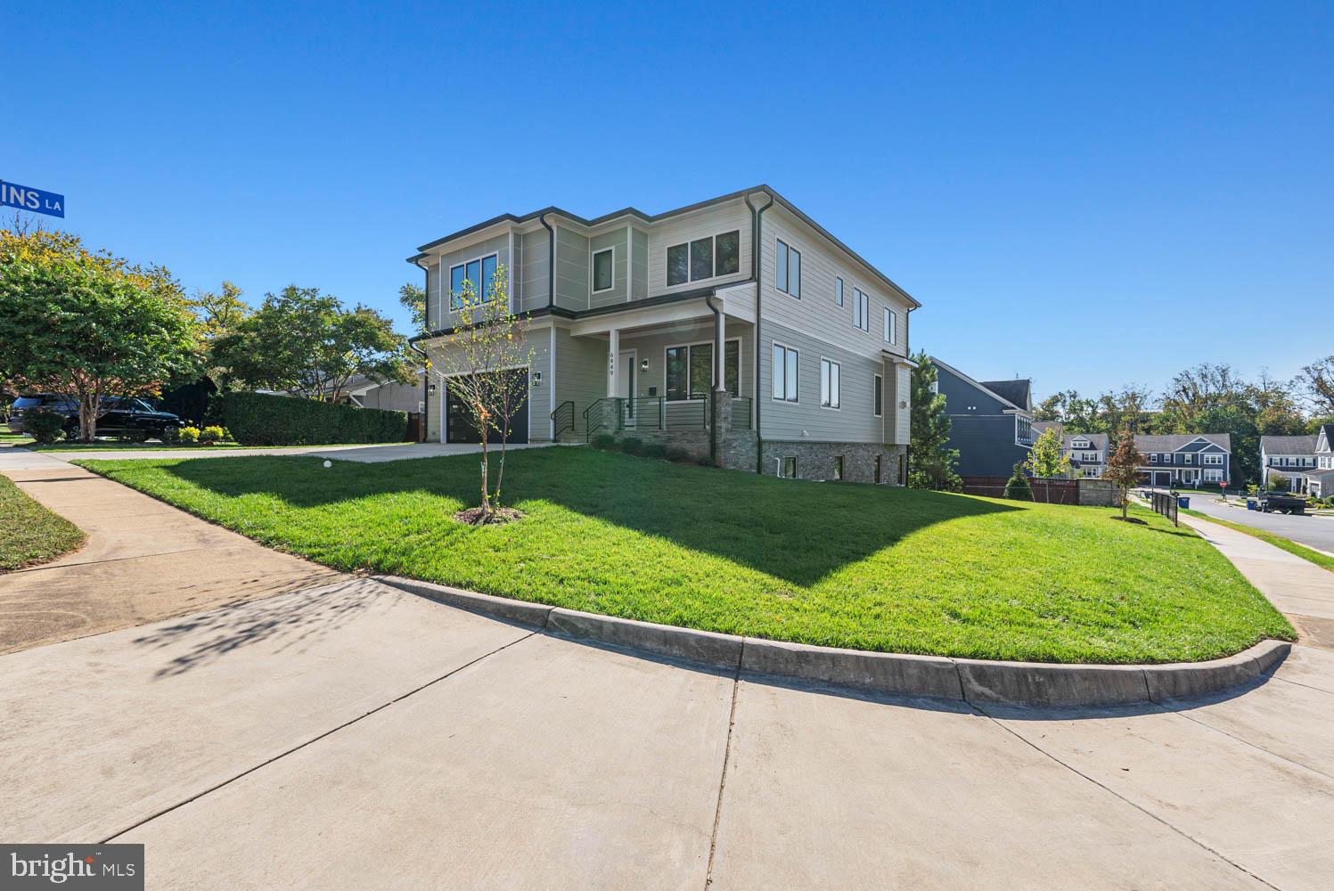POWHATAN HILLS - Residential
