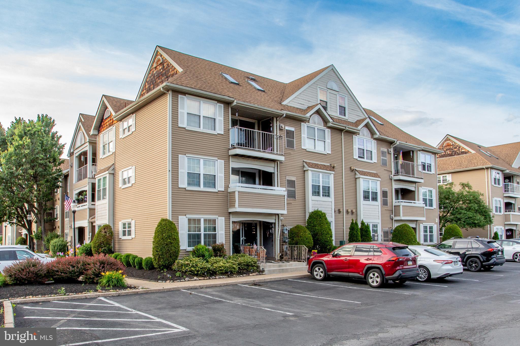 DELAIRE LANDING - Residential