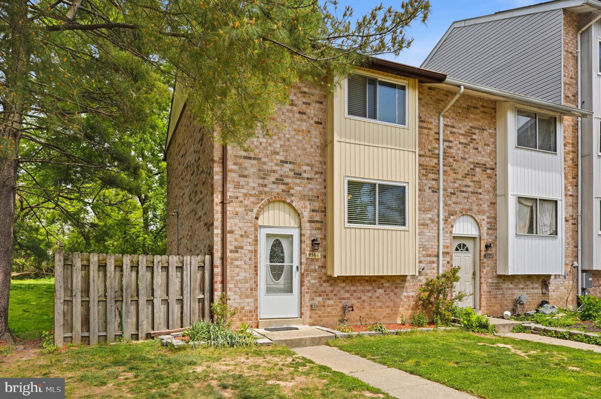 VILLAGE OF OAKLAND MILLS - Residential