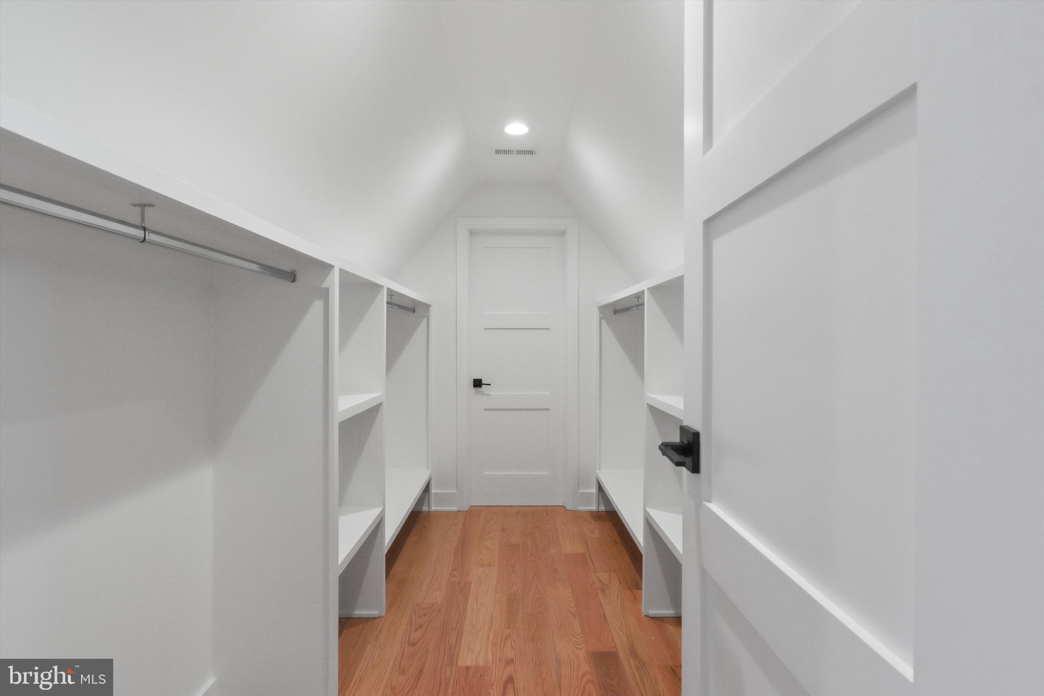 LITTLE VIENNA ESTATES - Residential