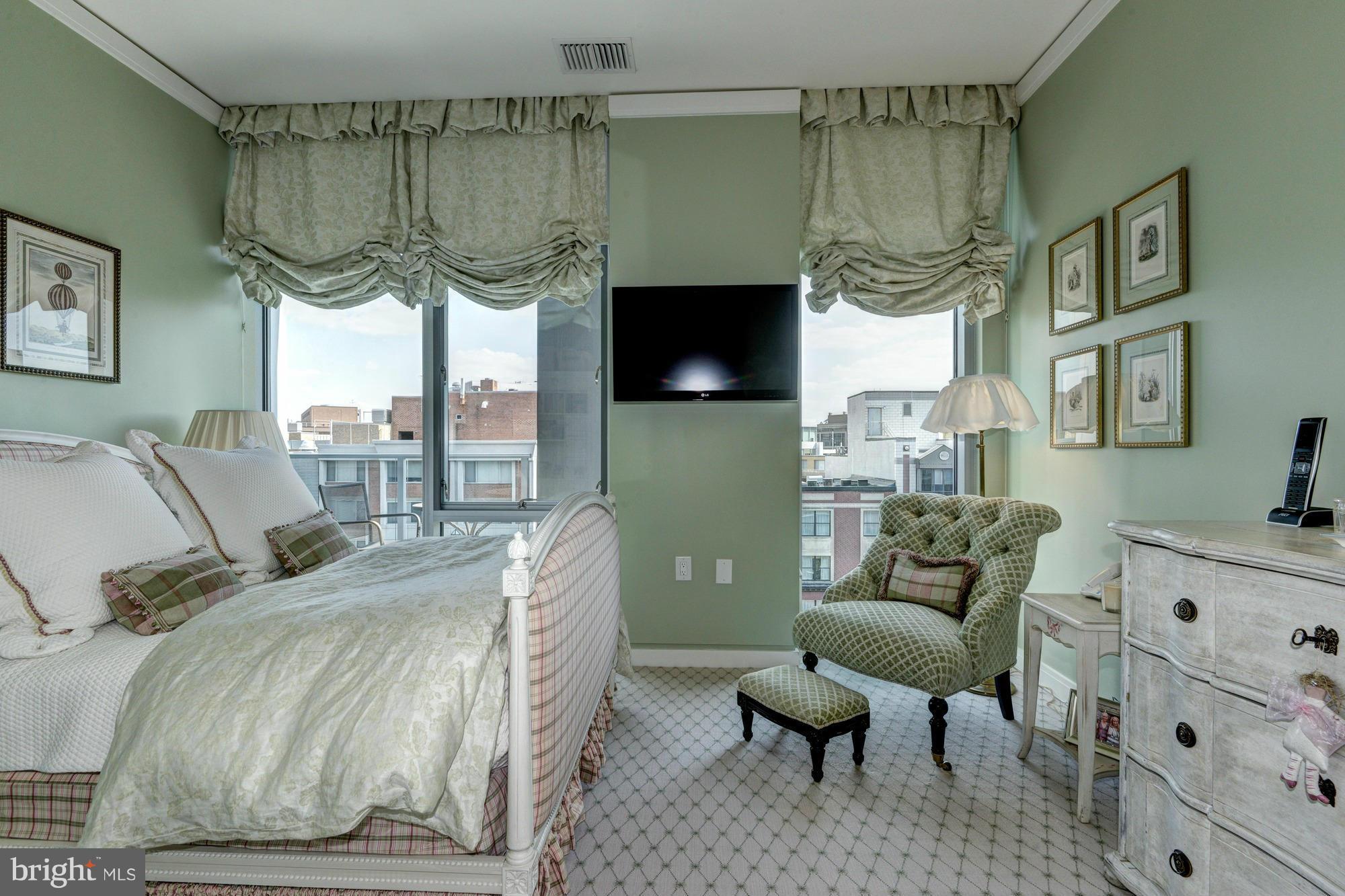 WEST END - Residential