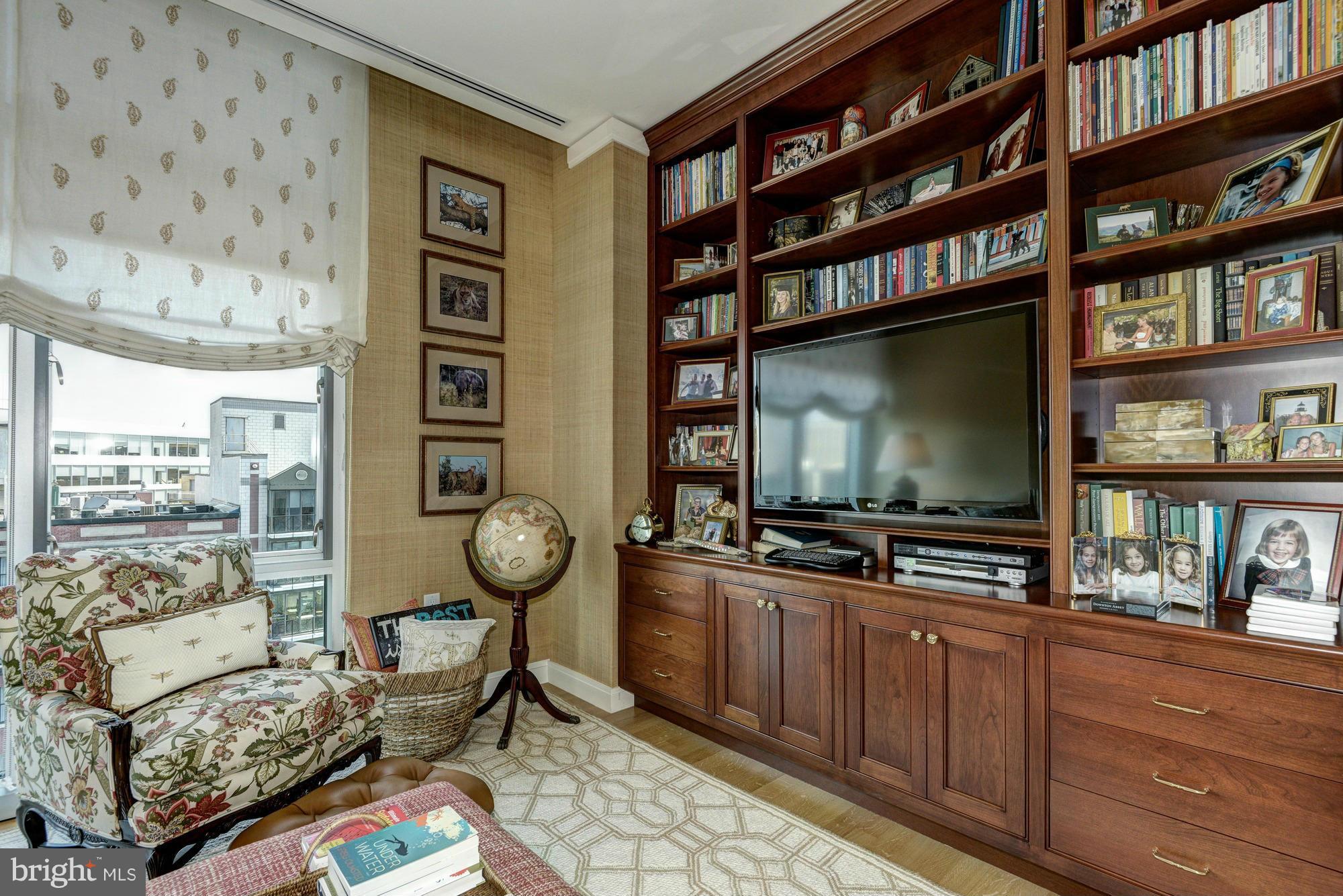 WEST END - Residential