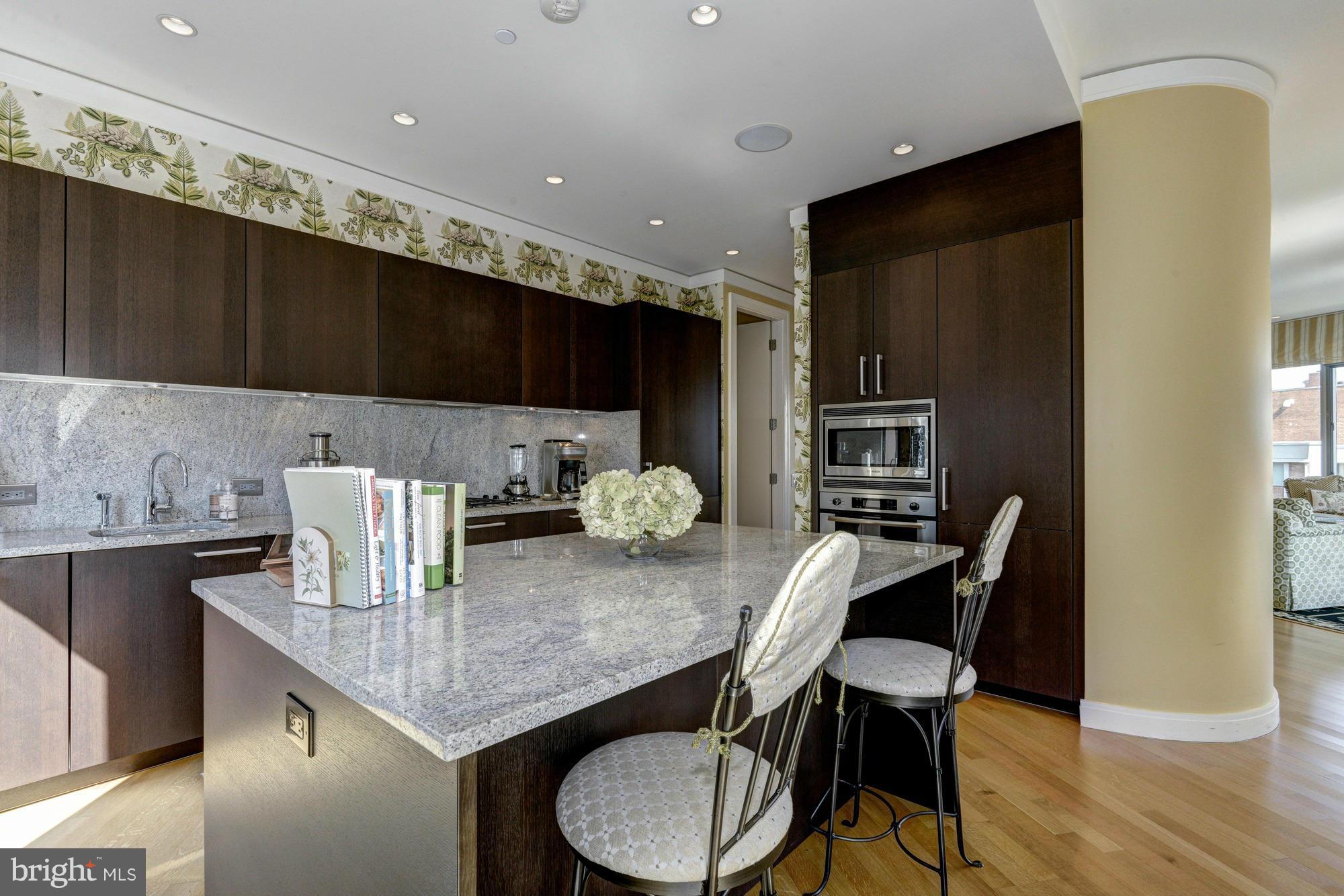 WEST END - Residential