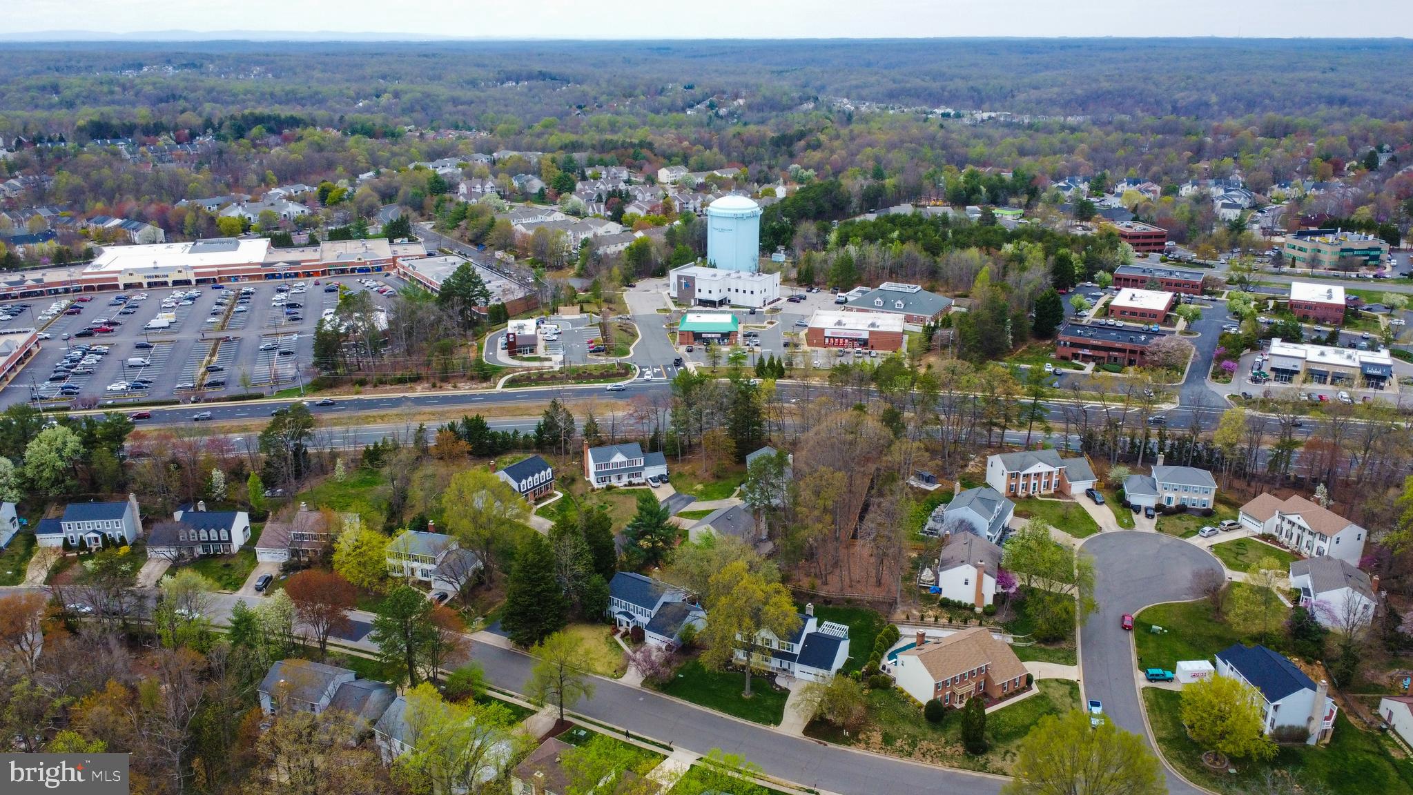 LAKE RIDGE - Residential