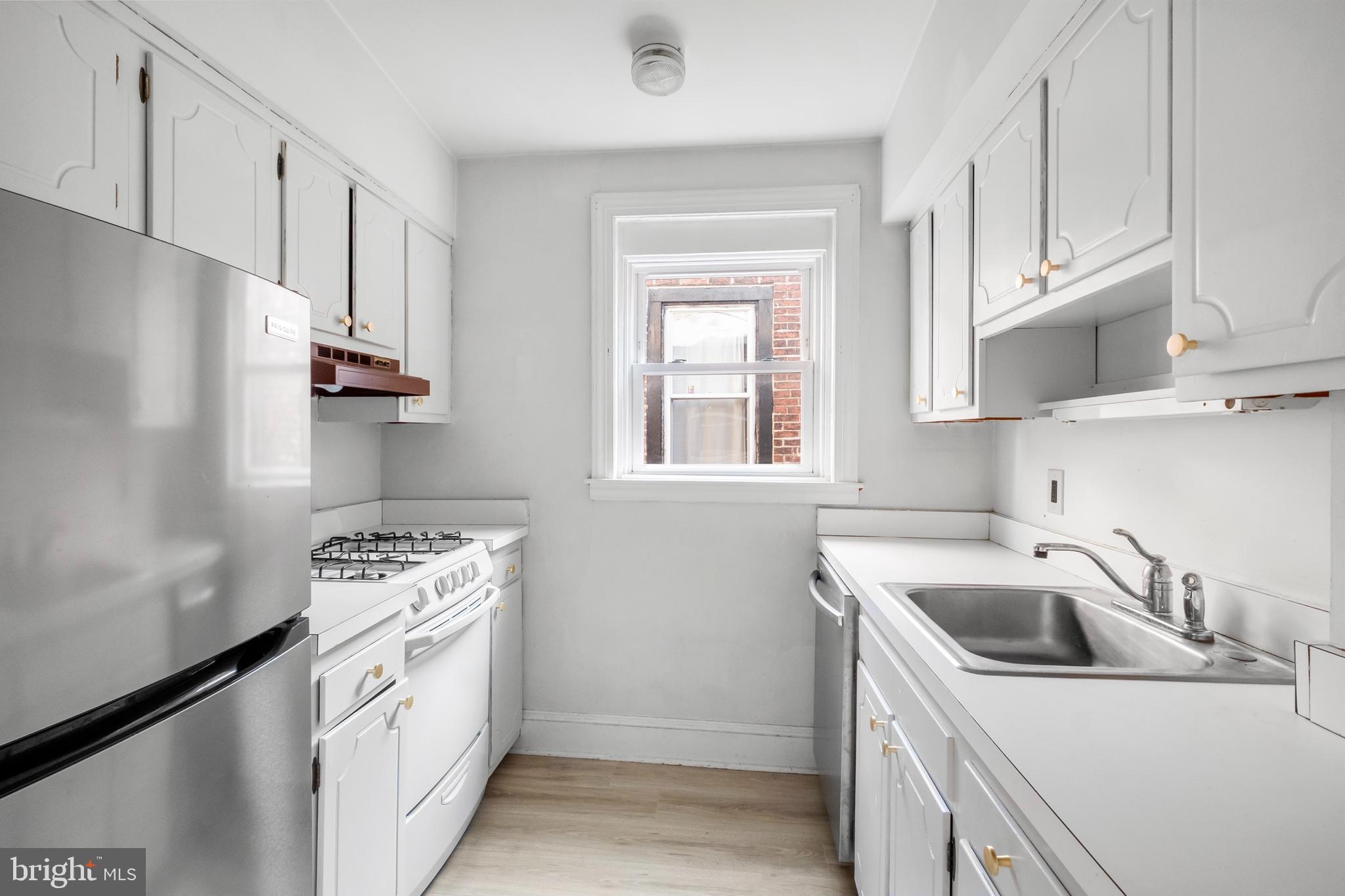 FAIRMOUNT - Residential Income