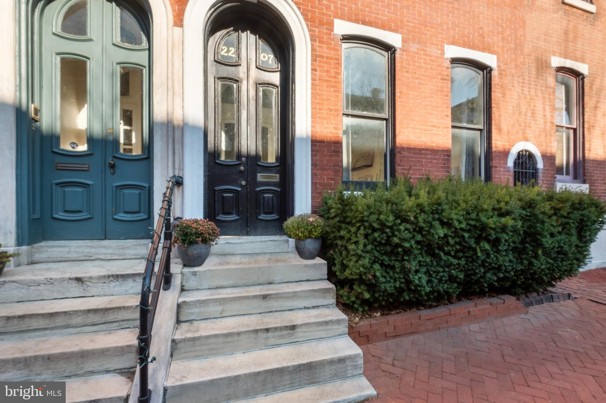 FAIRMOUNT - Residential Income
