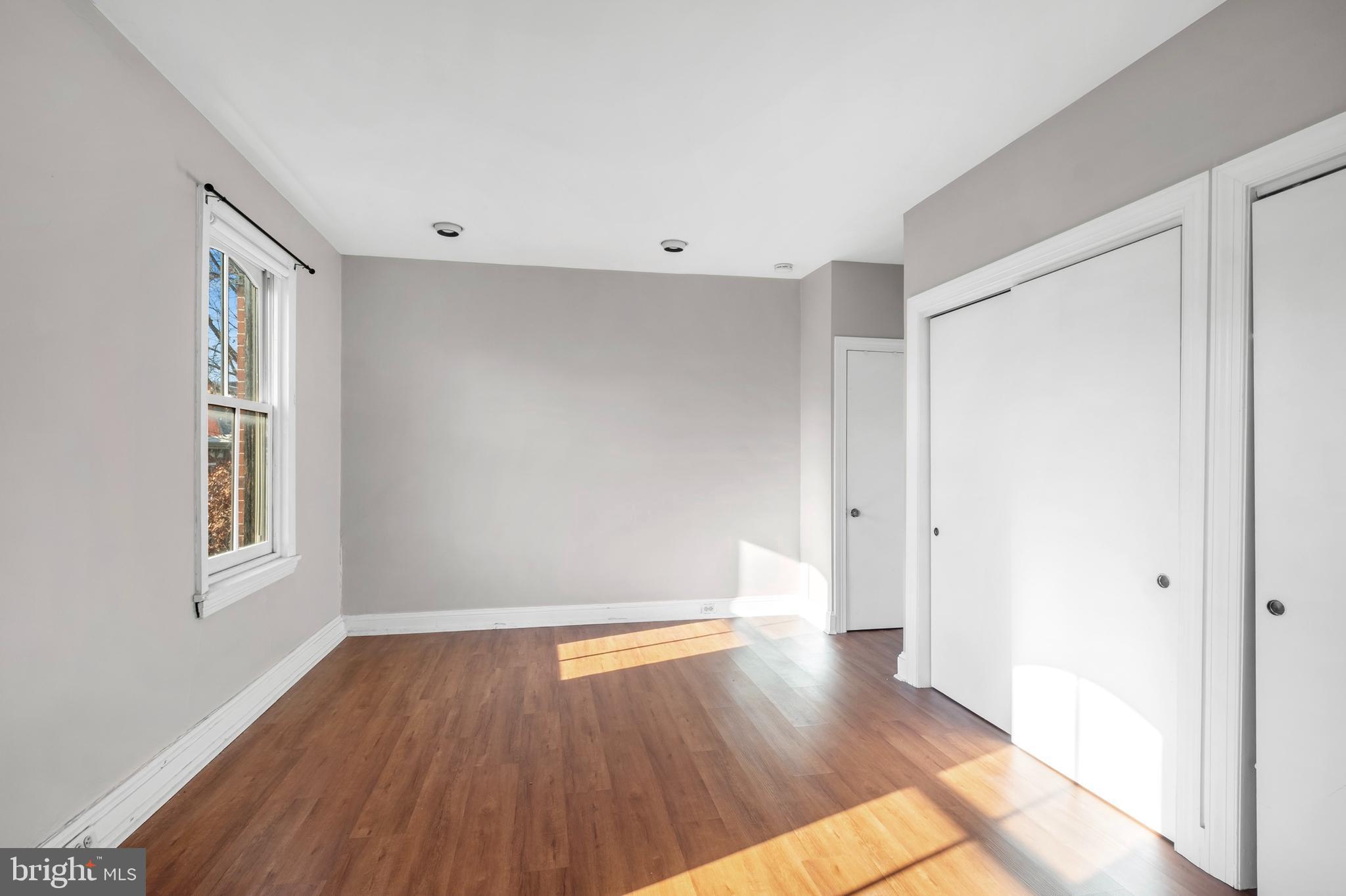 FAIRMOUNT - Residential Income