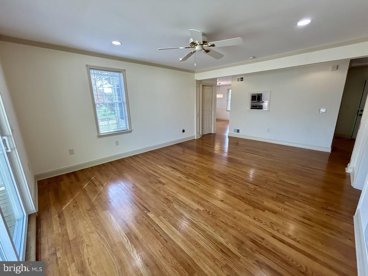 ELMWOOD TERR - Residential