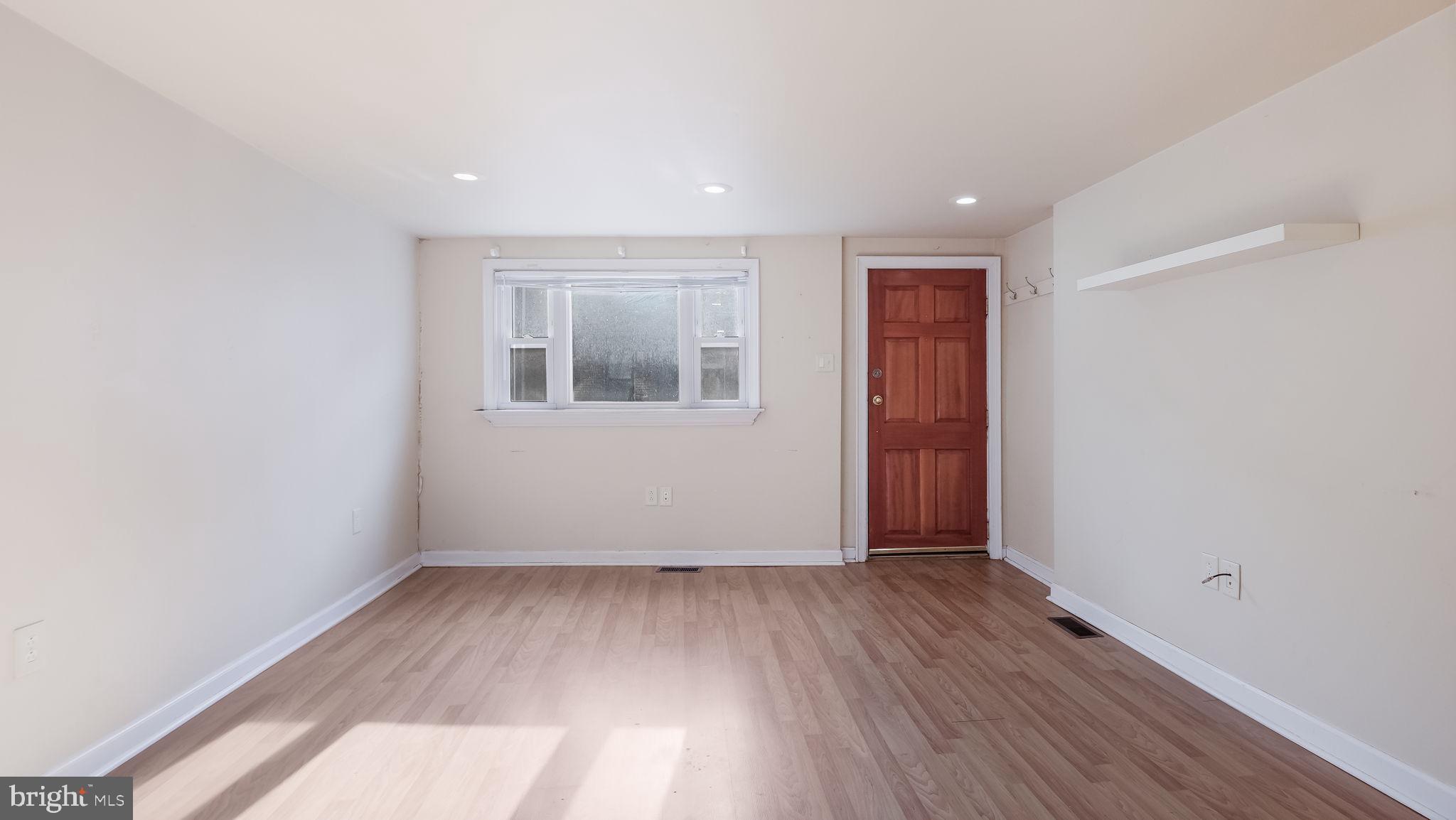 BELLA VISTA - Residential Lease