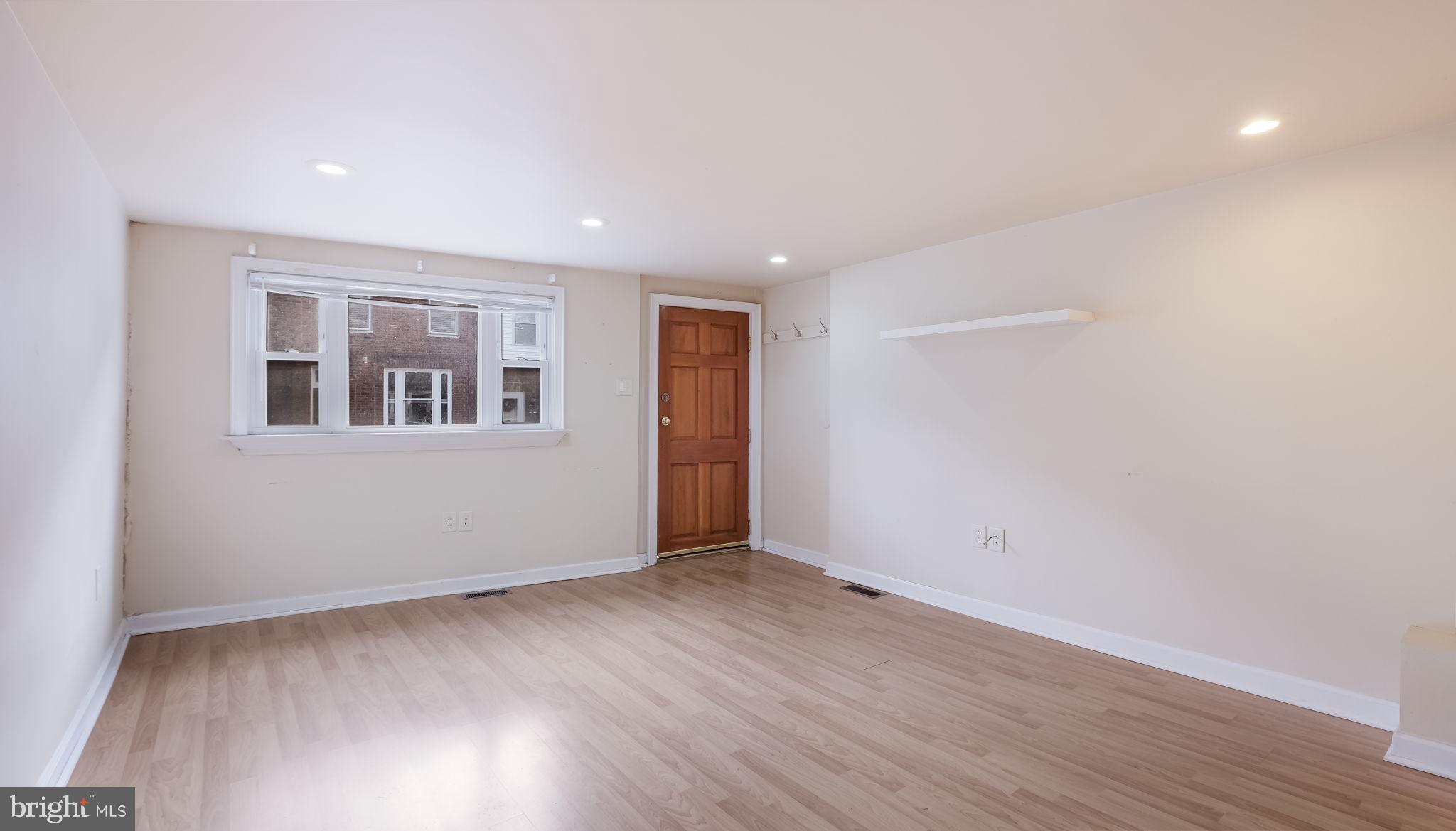 BELLA VISTA - Residential Lease