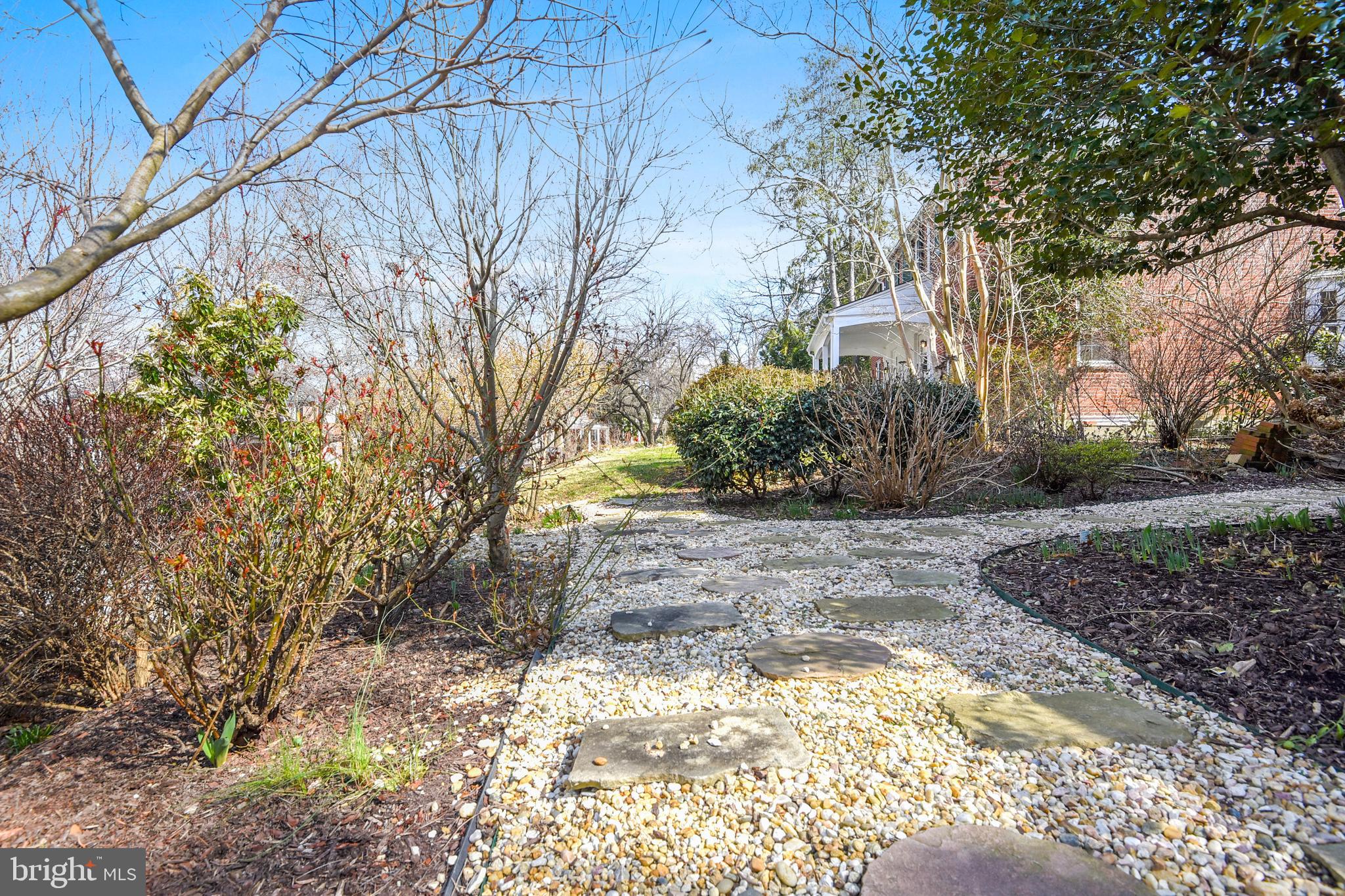 NORTHWOOD - Residential Lease