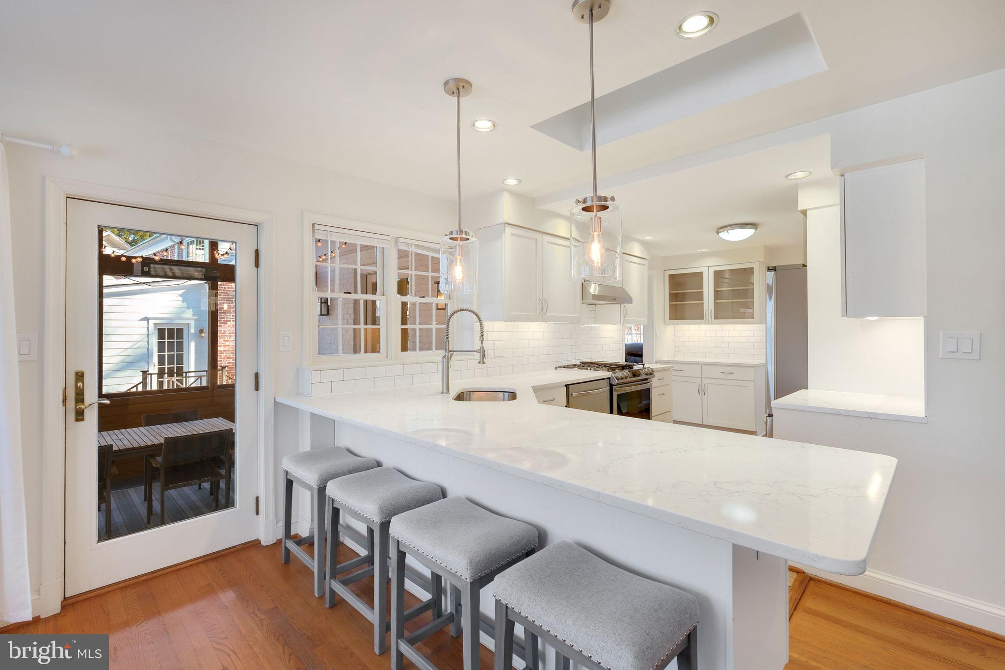 GREENWICH FOREST - Residential