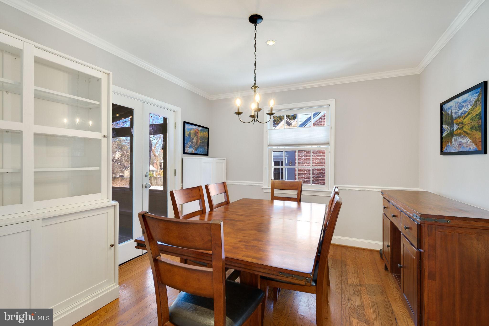 GREENWICH FOREST - Residential