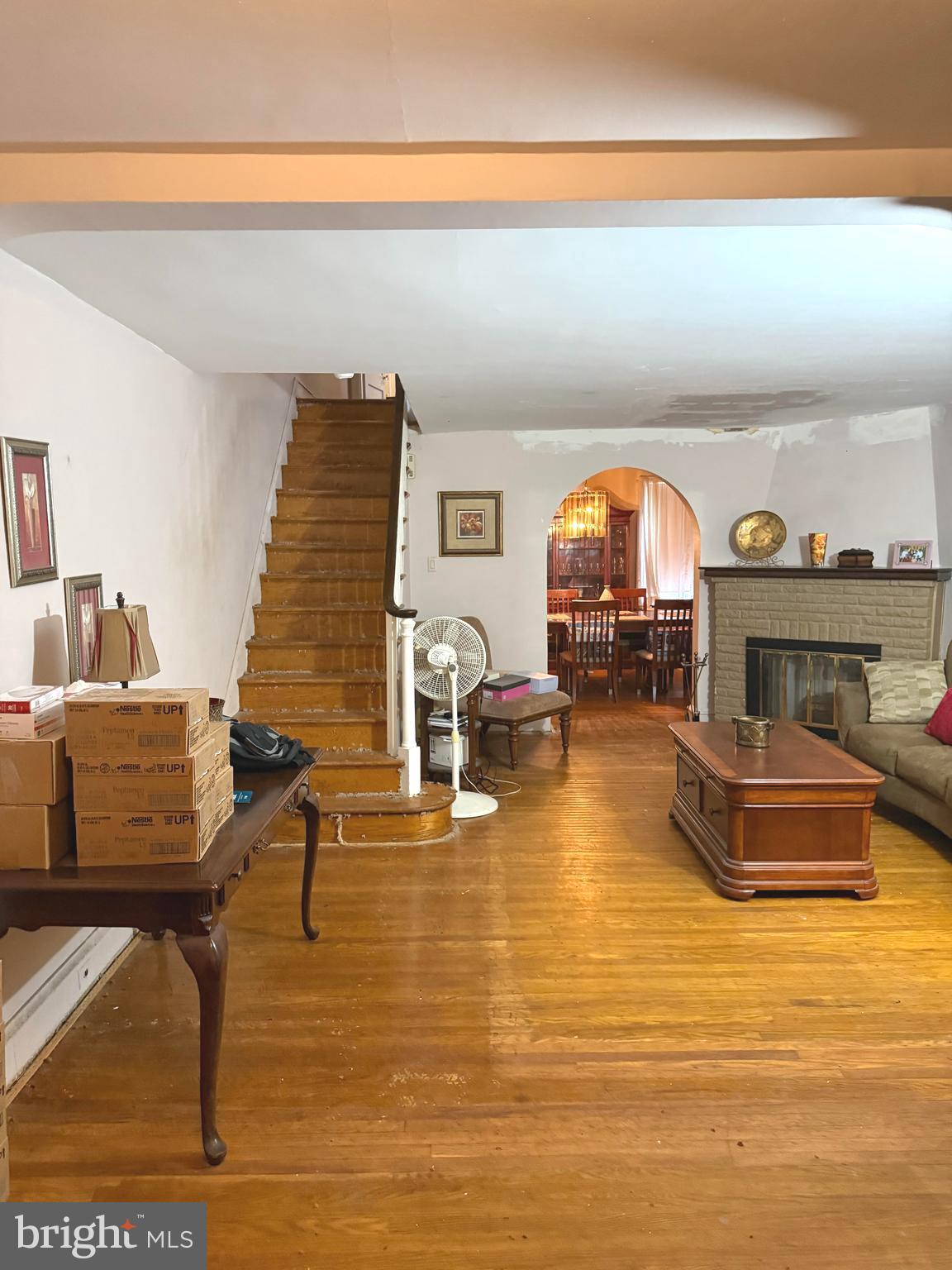 WEST OAK LANE - Residential