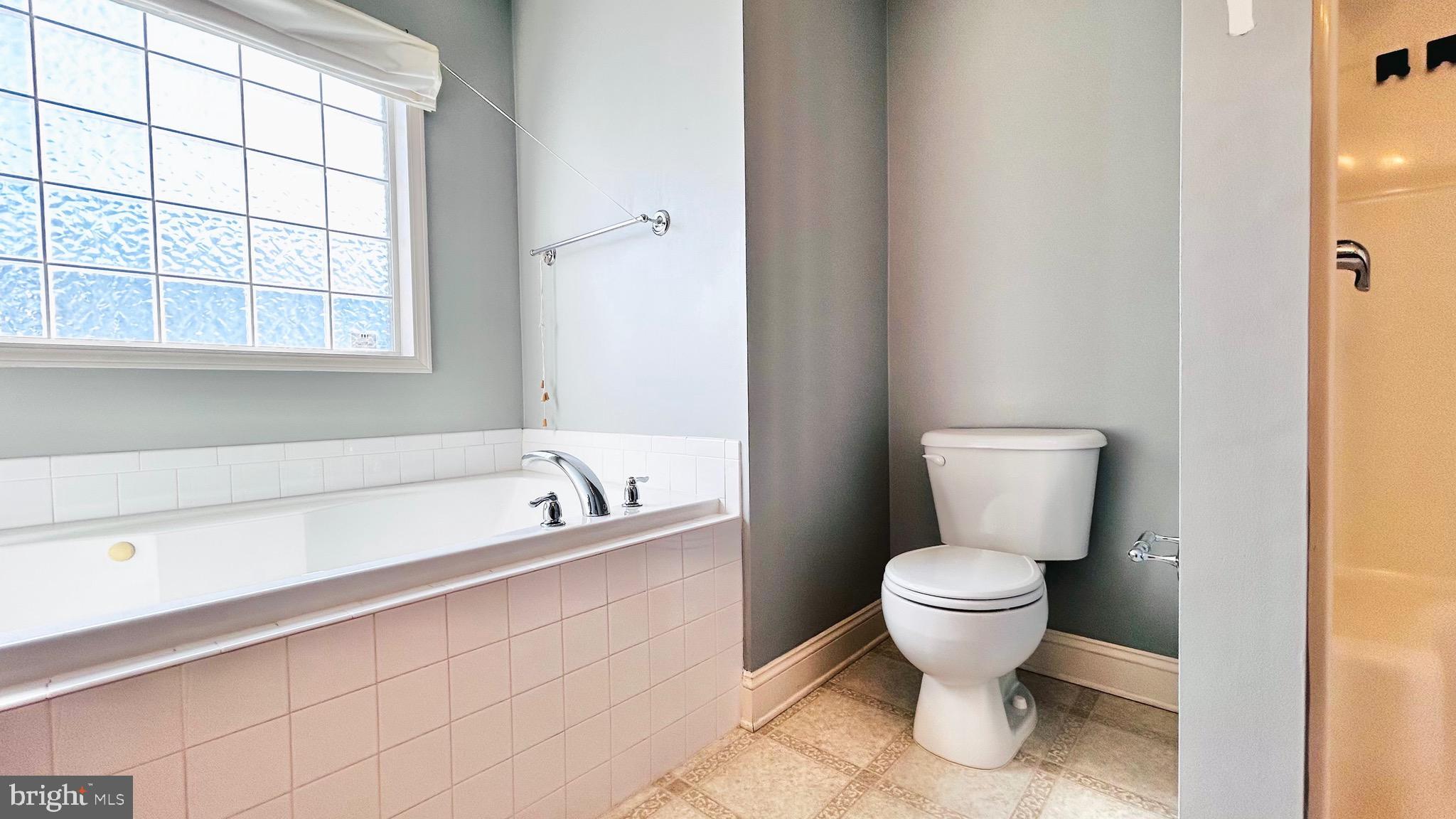 WIDEWATER VILLAGE - Residential Lease