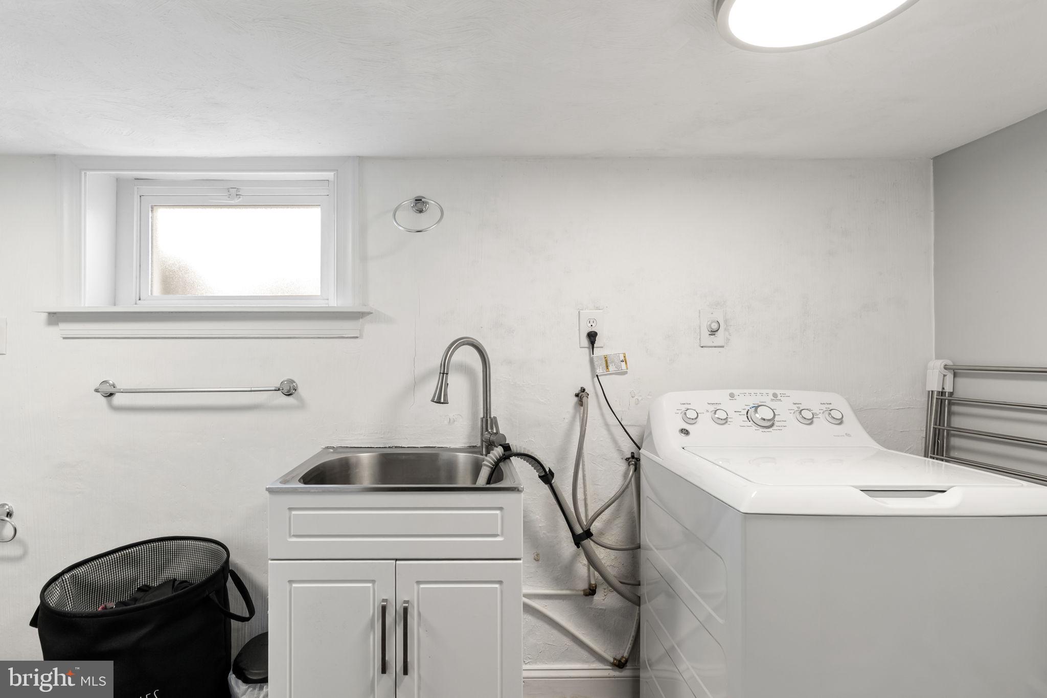 EAST FALLS - Residential