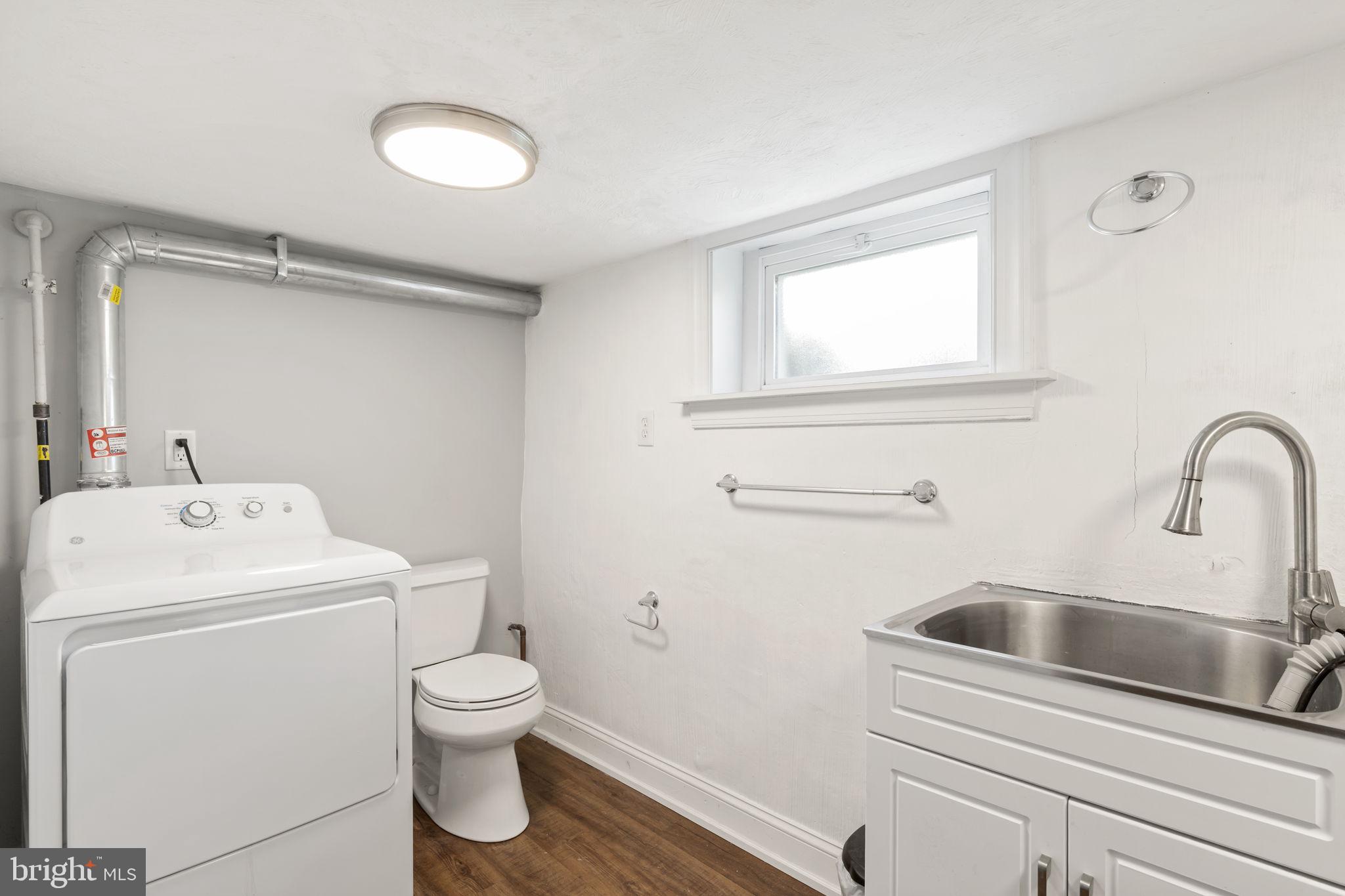 EAST FALLS - Residential
