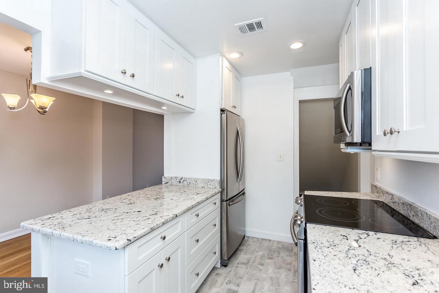FAIRLINGTON GLEN - Residential Lease
