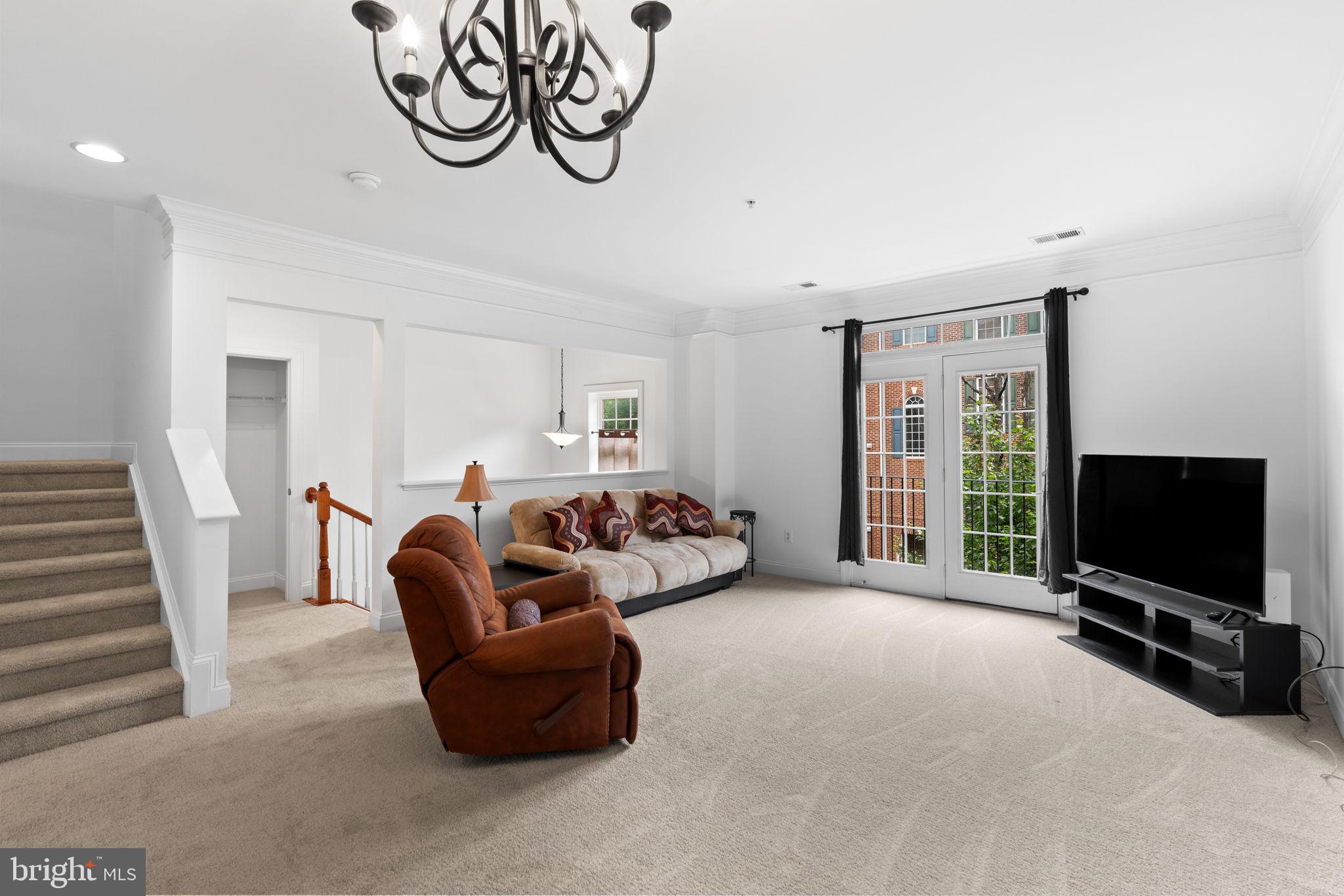 POTOMAC CLUB - Residential