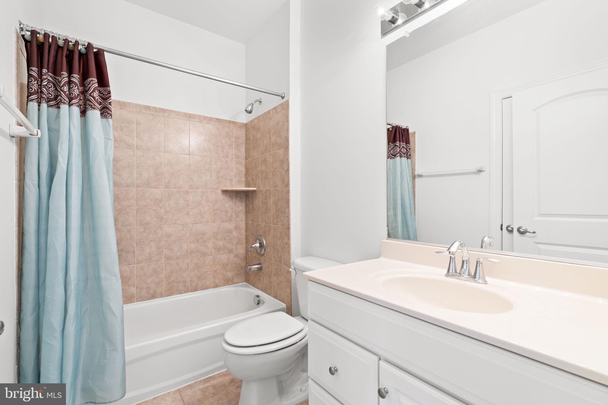 POTOMAC CLUB - Residential