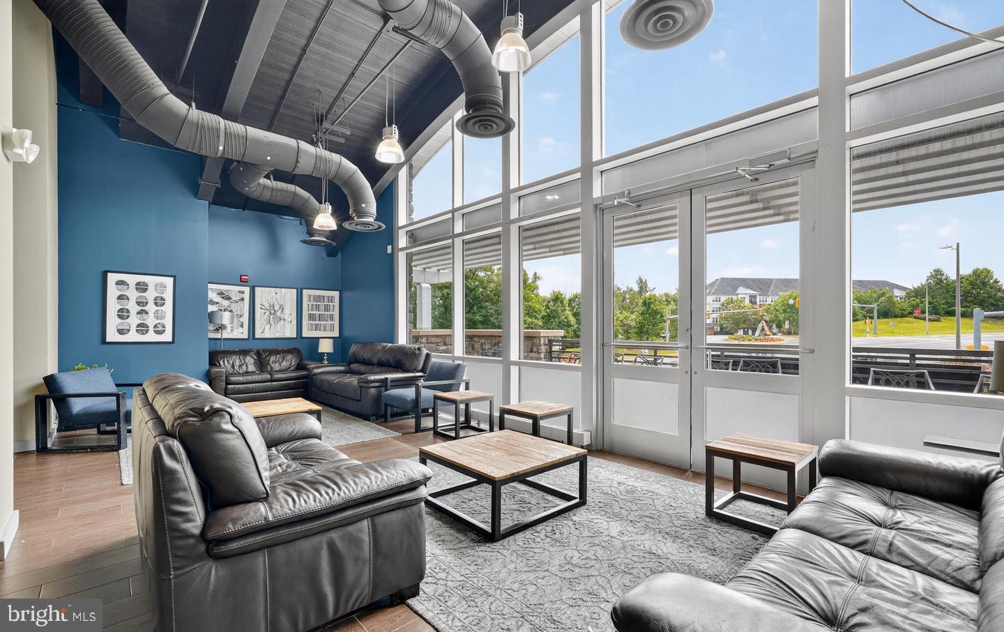 POTOMAC CLUB - Residential