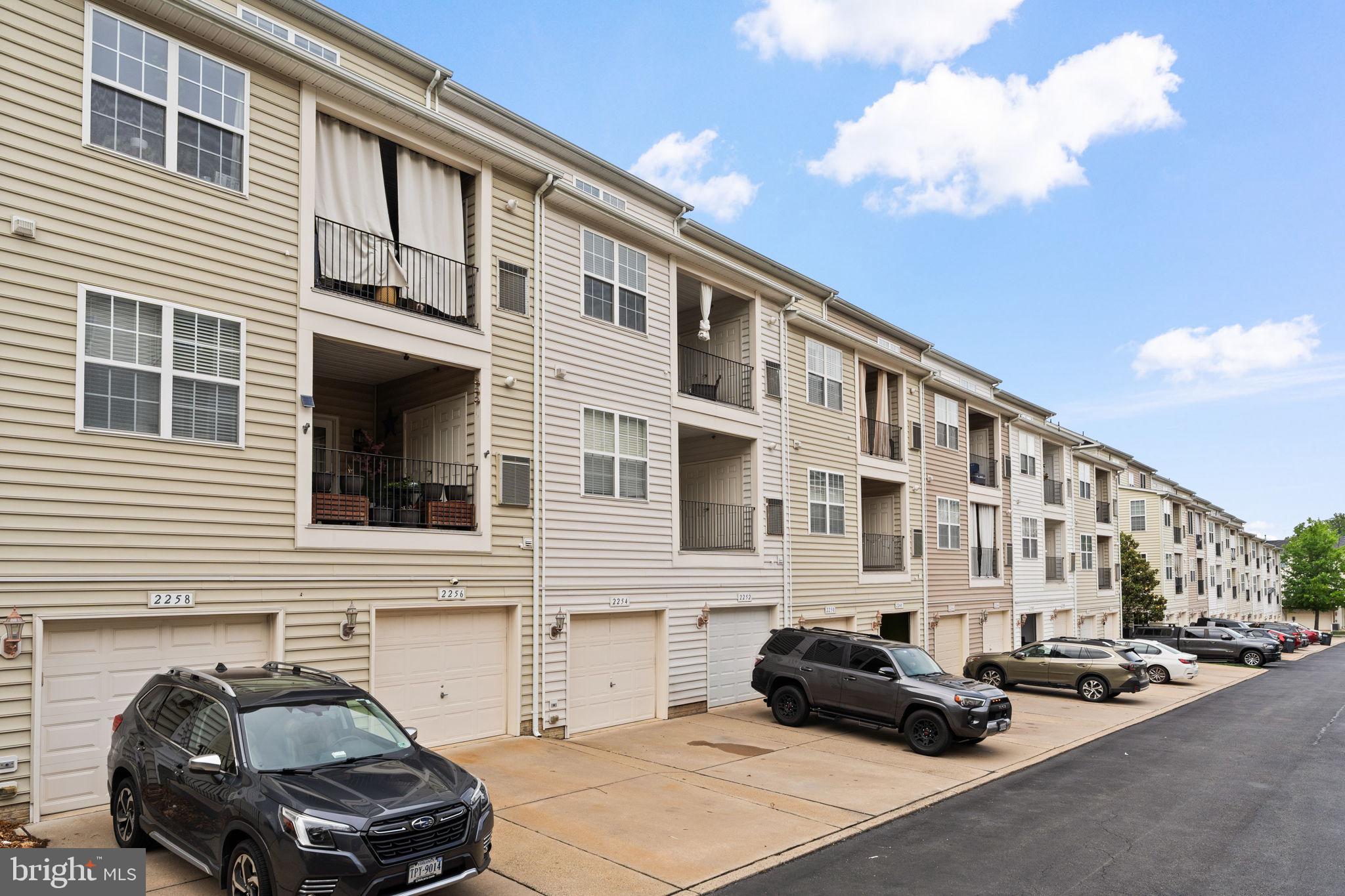POTOMAC CLUB - Residential