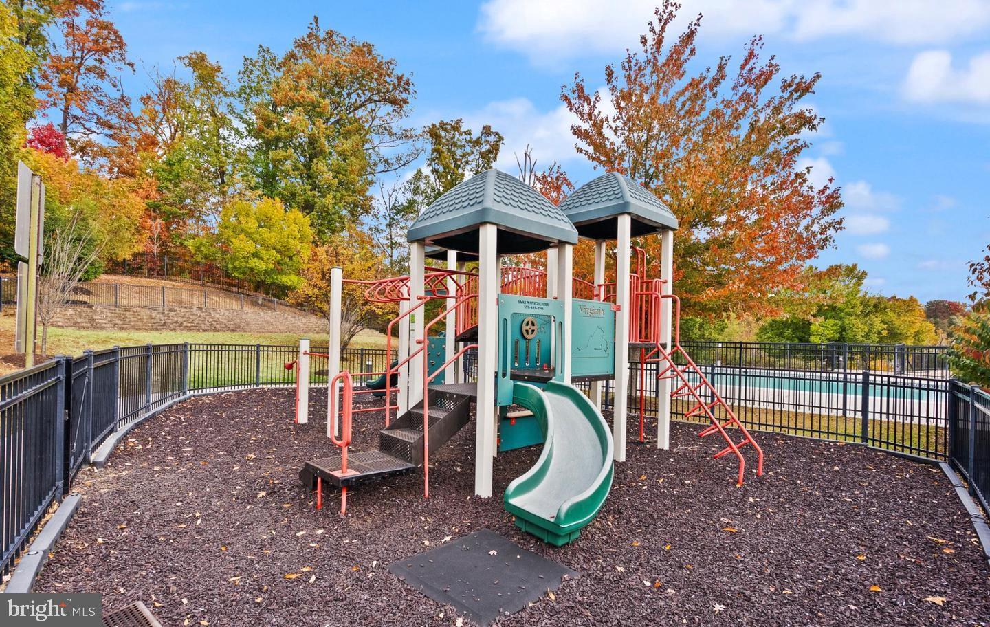 POTOMAC CLUB - Residential