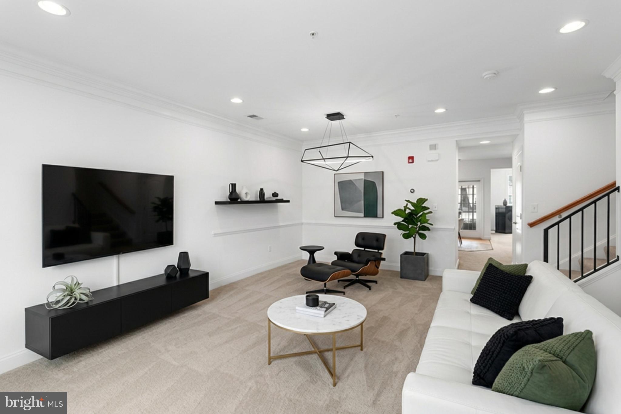 POTOMAC CLUB - Residential