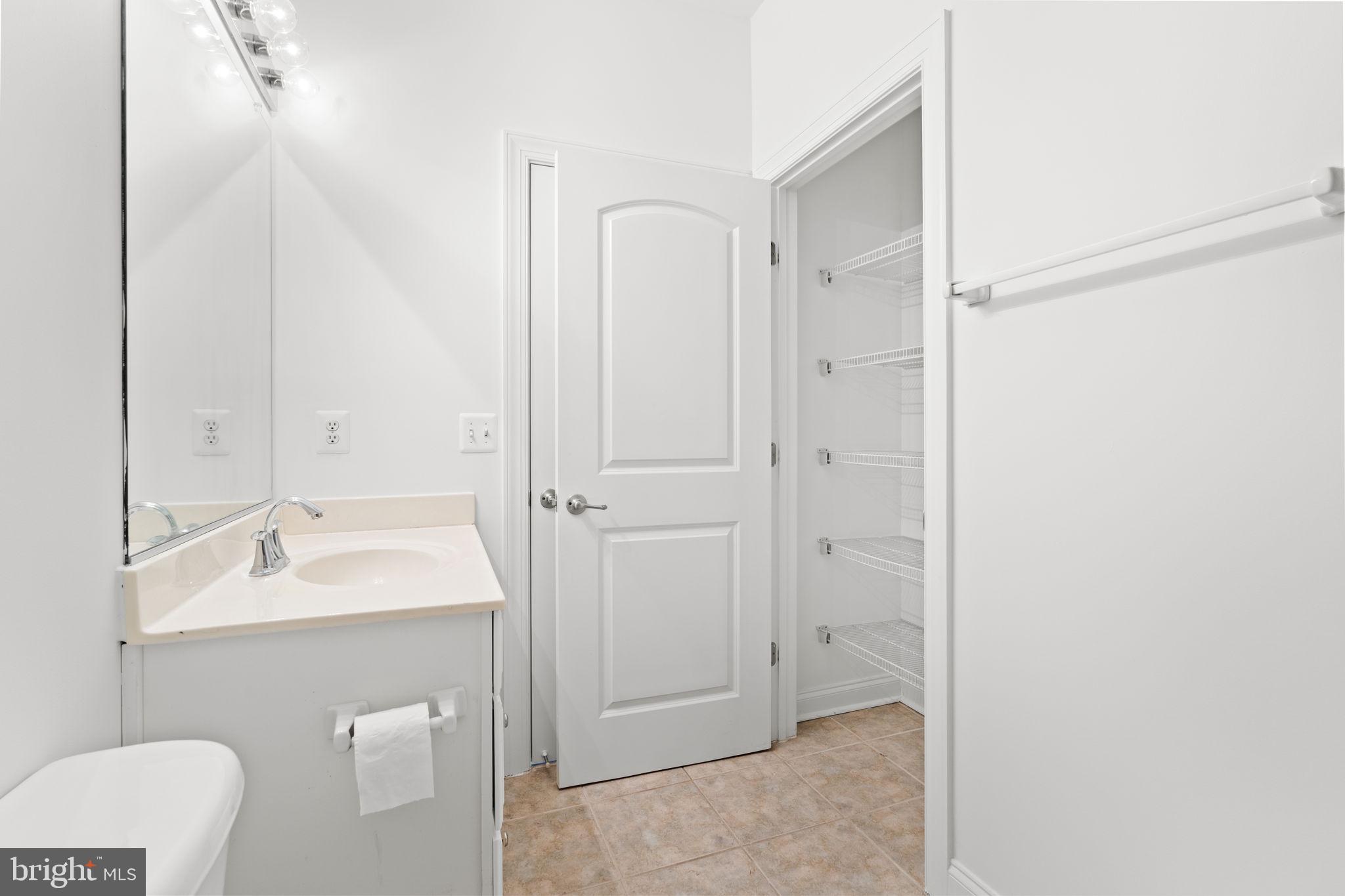 POTOMAC CLUB - Residential