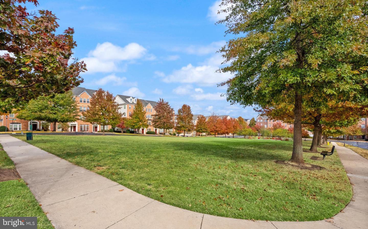 POTOMAC CLUB - Residential