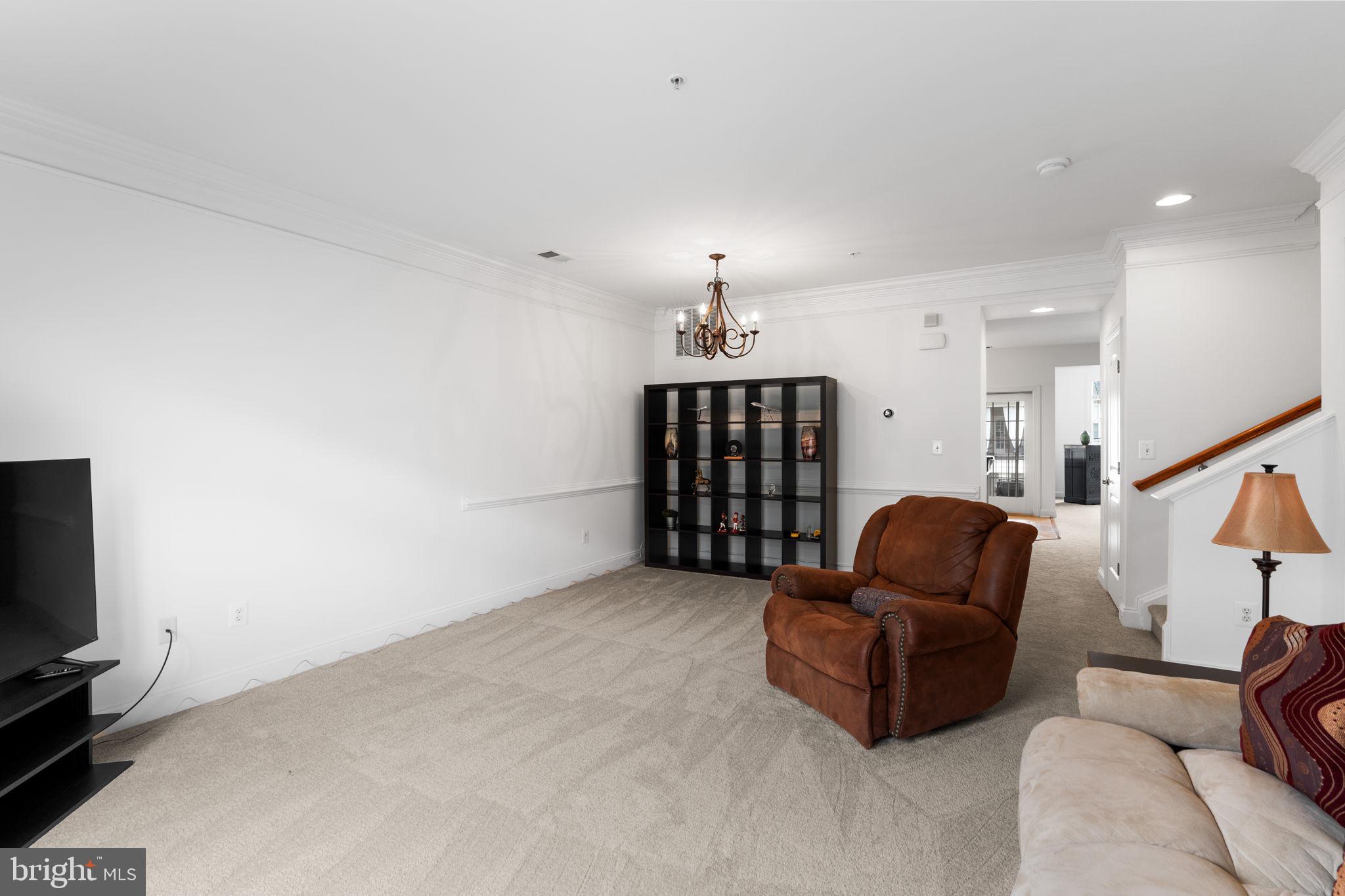POTOMAC CLUB - Residential
