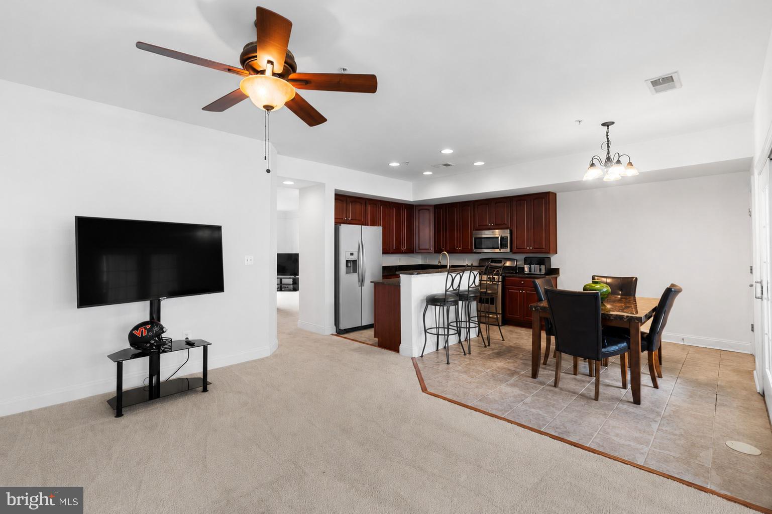 POTOMAC CLUB - Residential