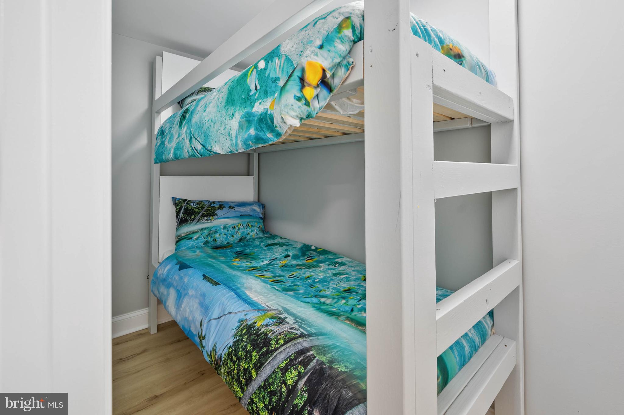 WHITE HORSE PARK I - Residential